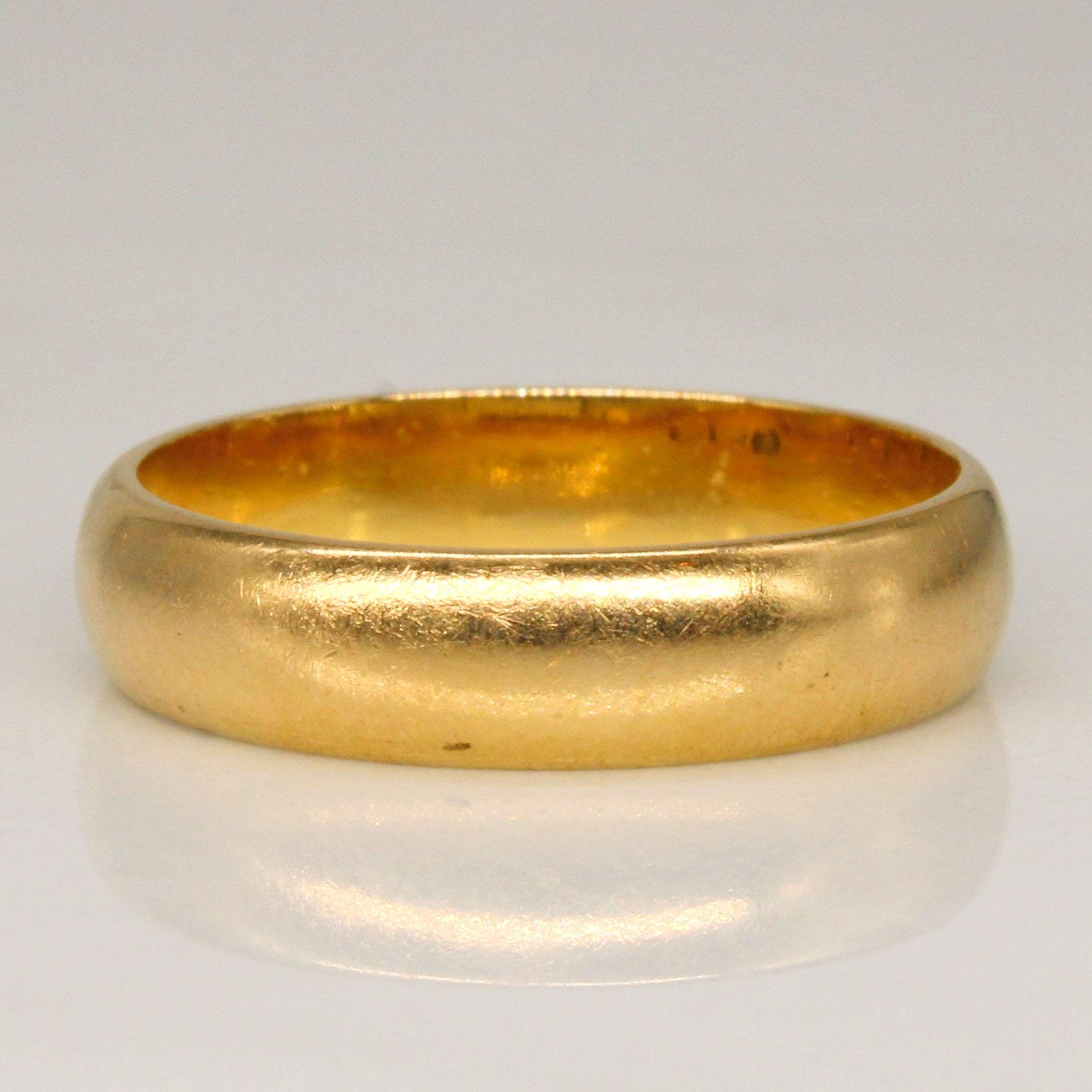 18k Yellow Gold Wedding Band | SZ 6.75 |