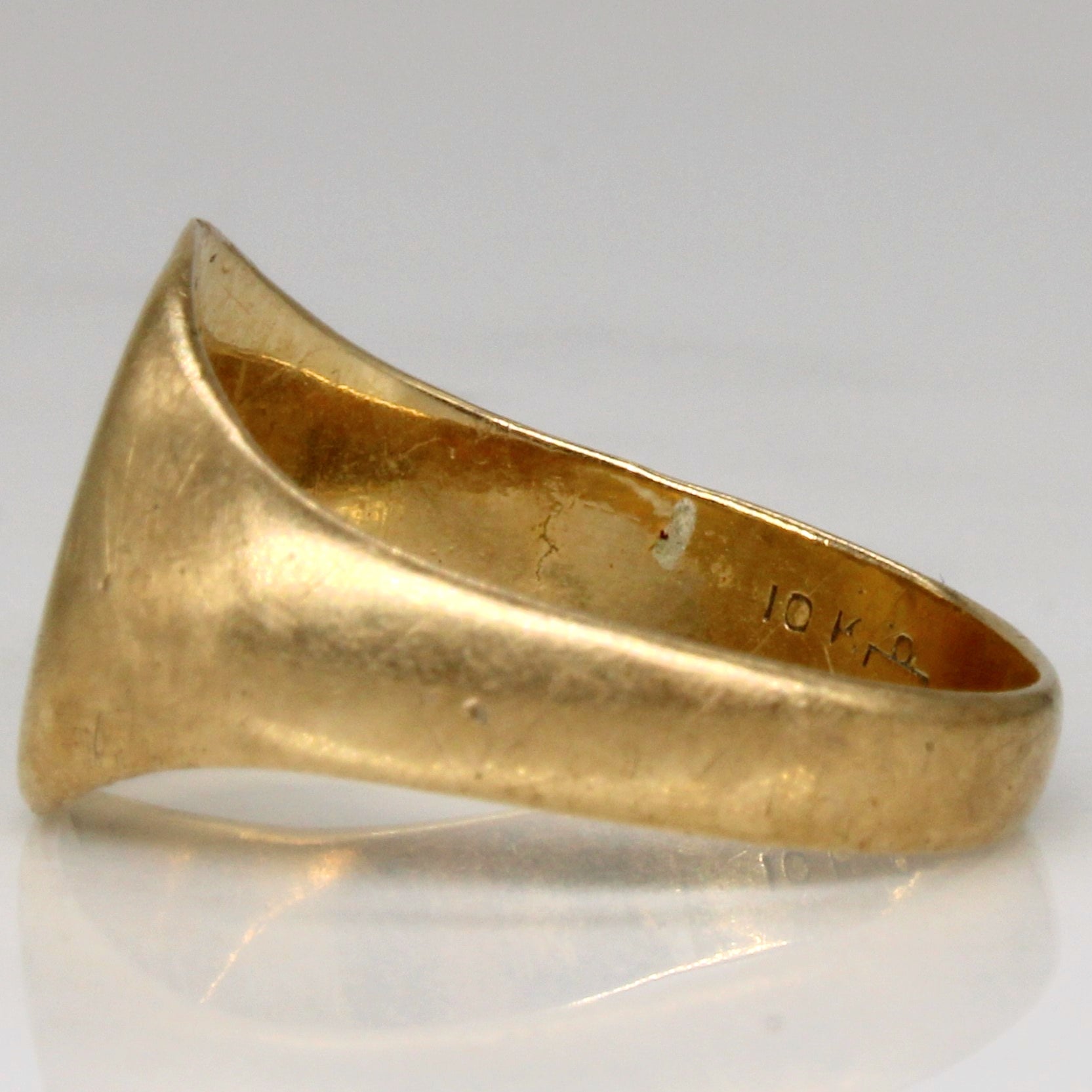 10k Yellow Gold Initial Ring | SZ 7.75 |