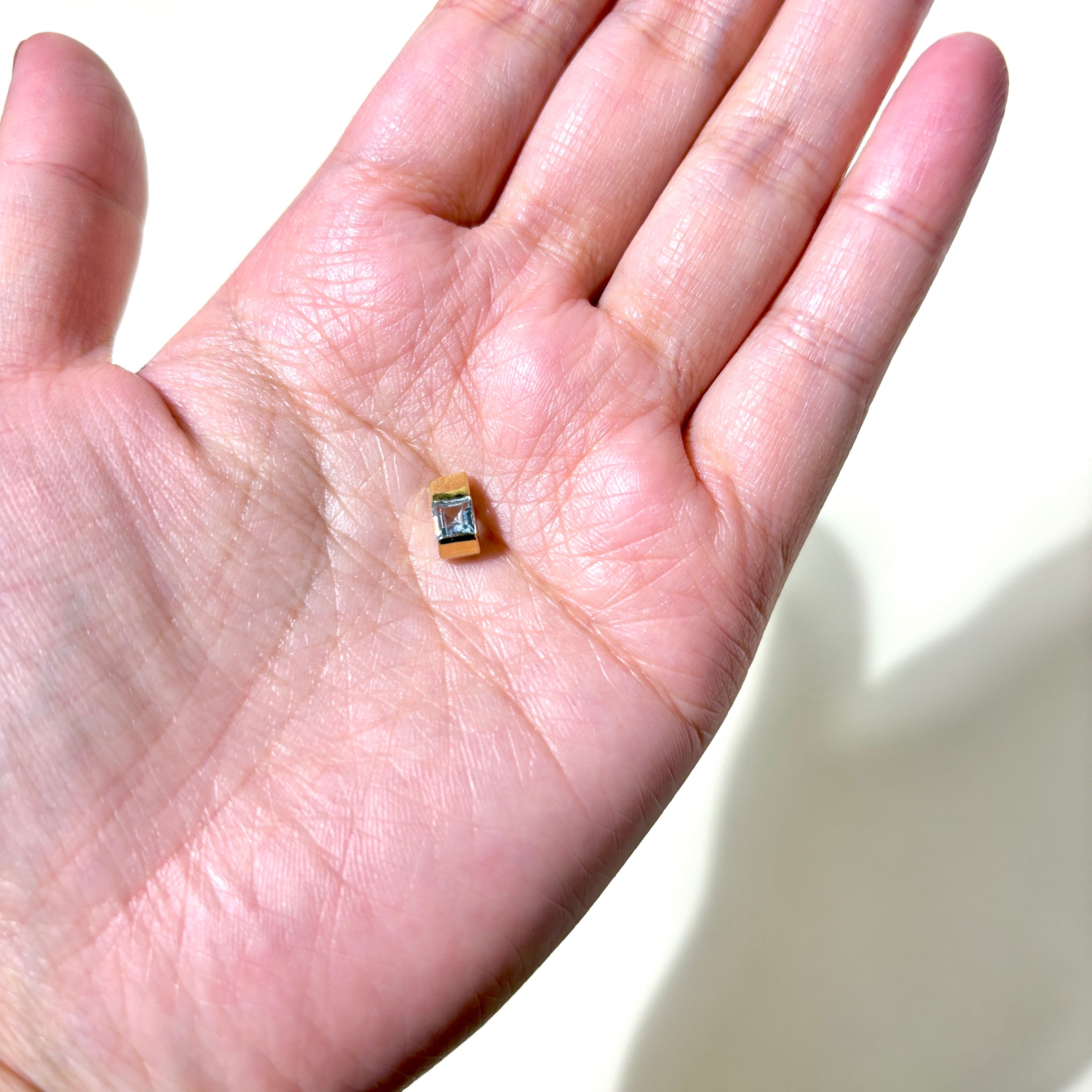 18K Yellow Gold Topaz Pendant | 0.38ct |