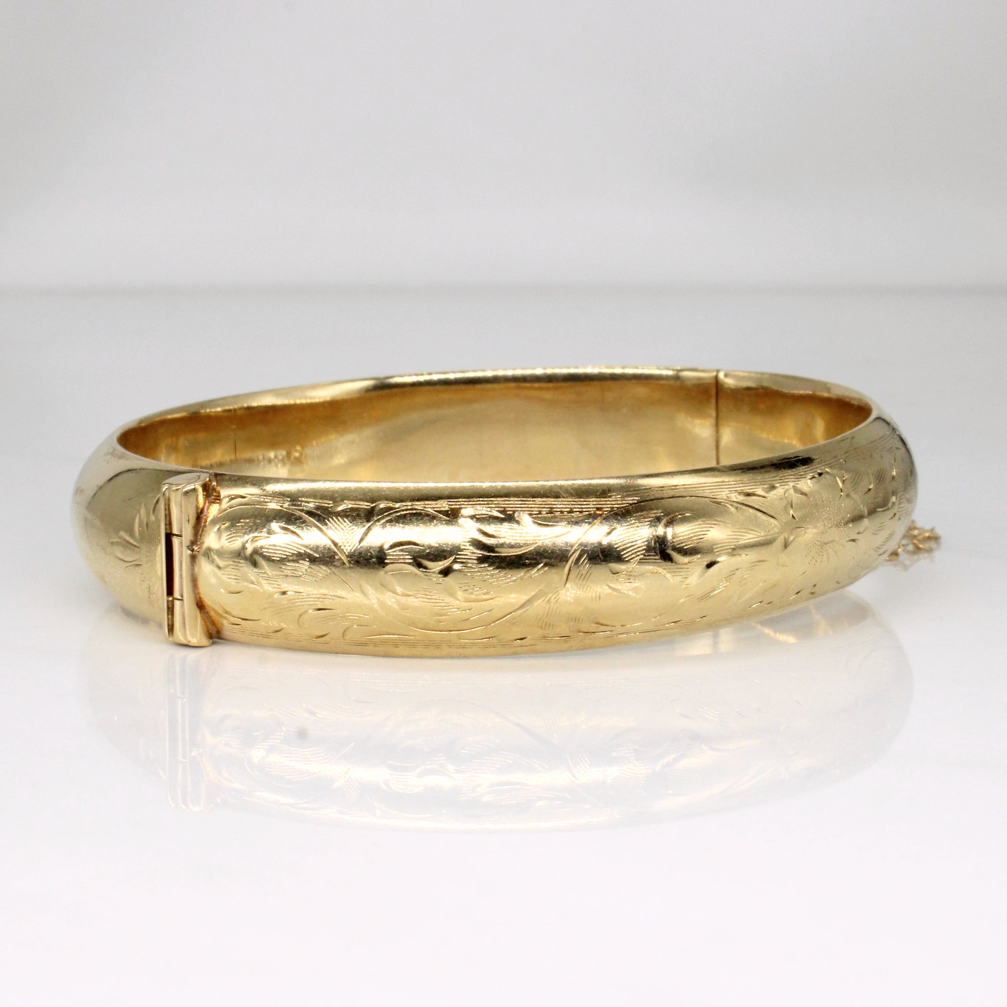 10k Yellow Gold Engraved Flower Bangle | 7.5