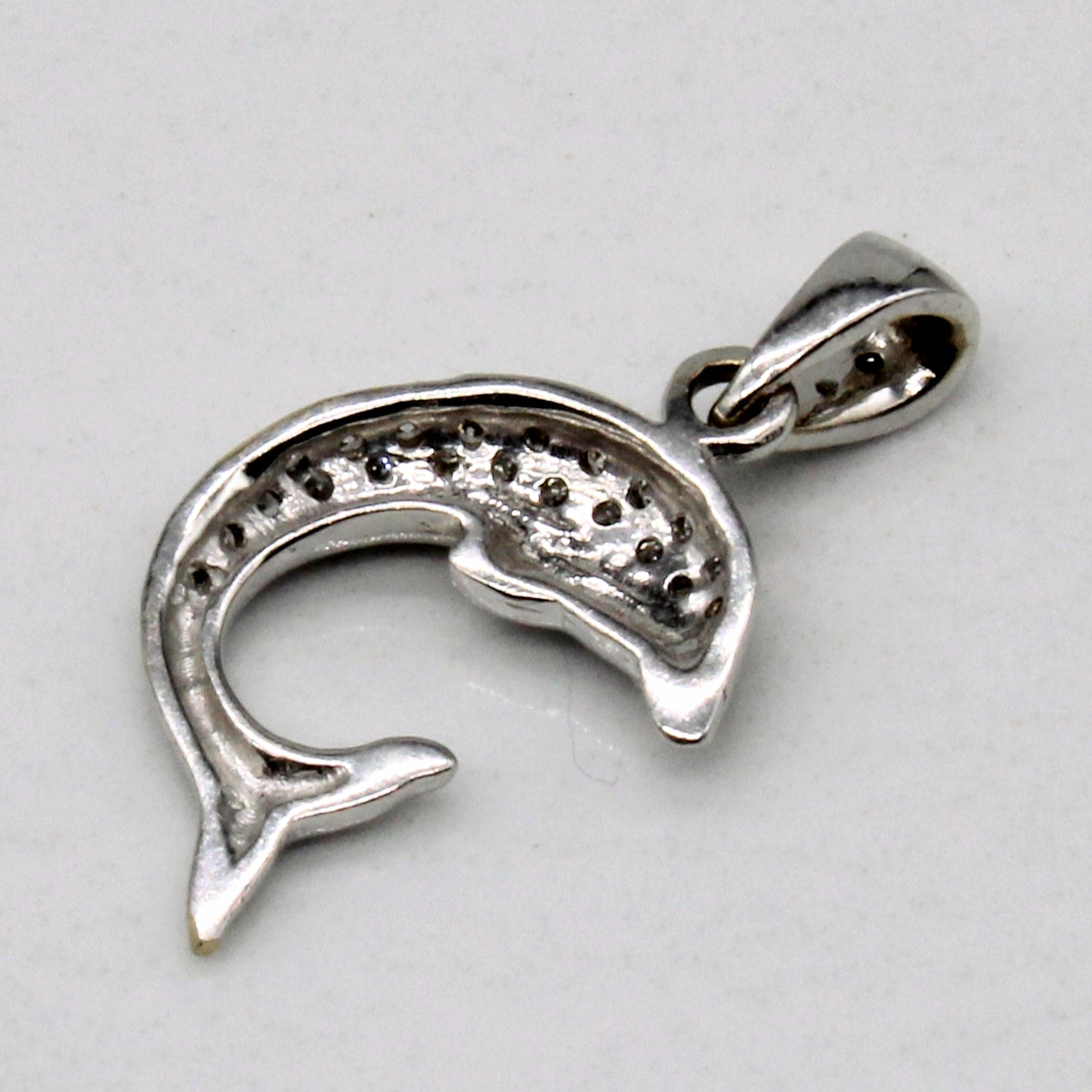 Diamond Dolphin Pendant | 0.10ctw |