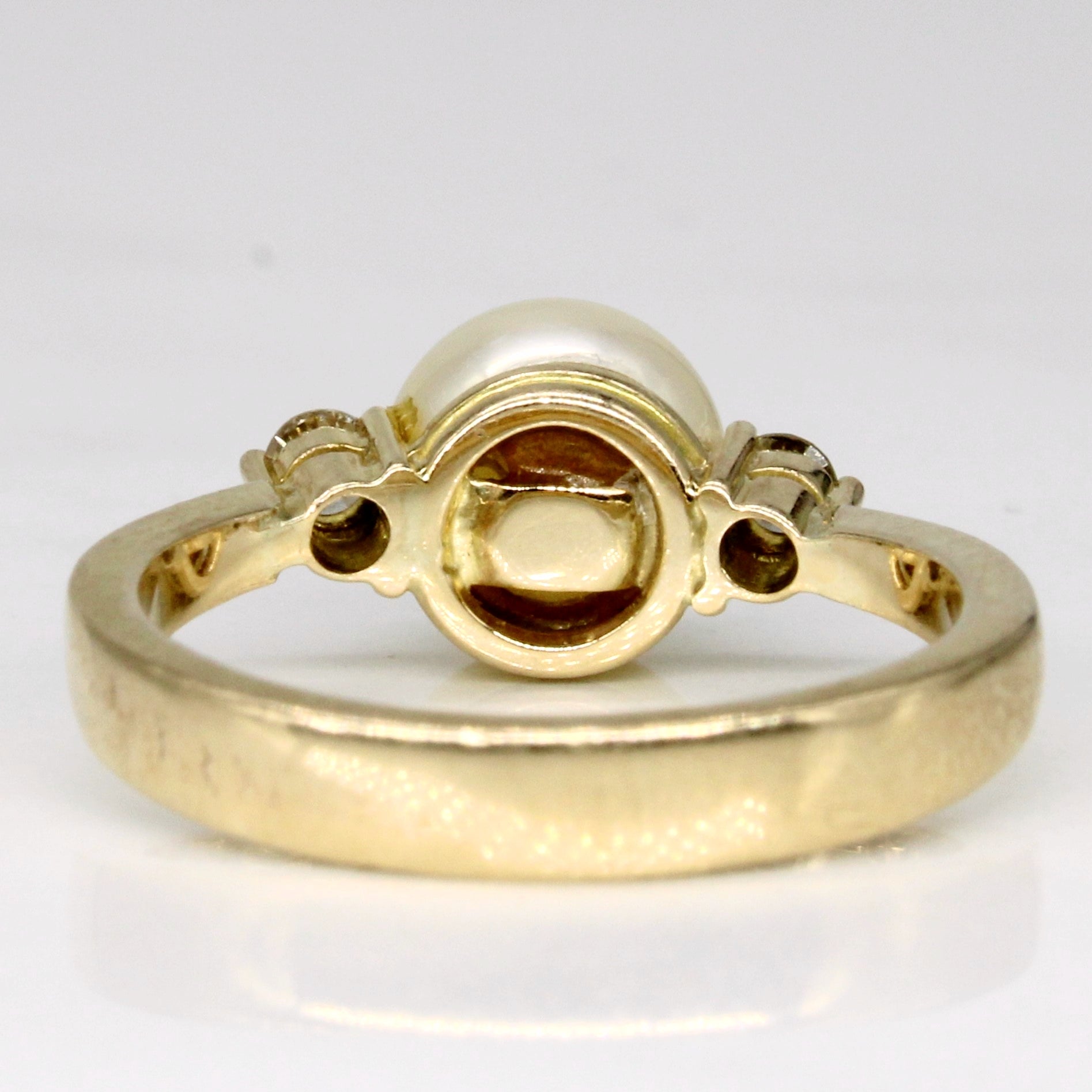 Pearl & Light Yellow Diamond Cocktail Ring | 0.12ctw | SZ 6 |