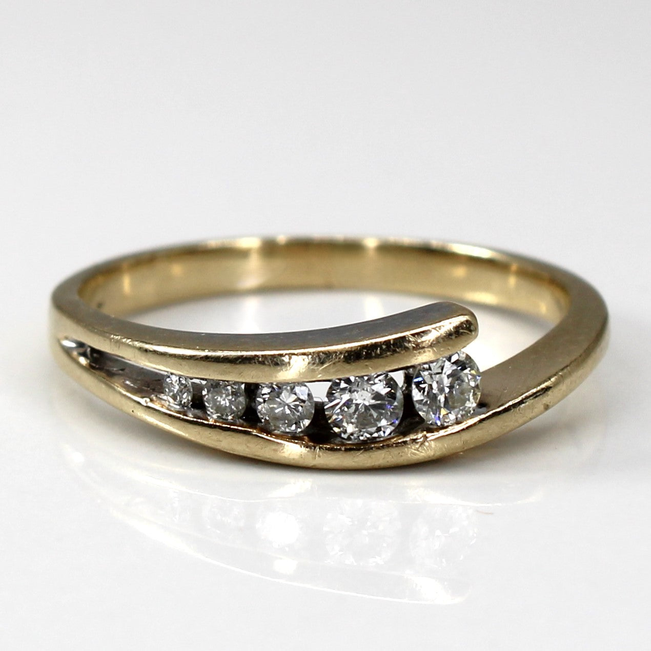 Channel Set Diamond Ring | 0.20ctw | SZ 7.25 |