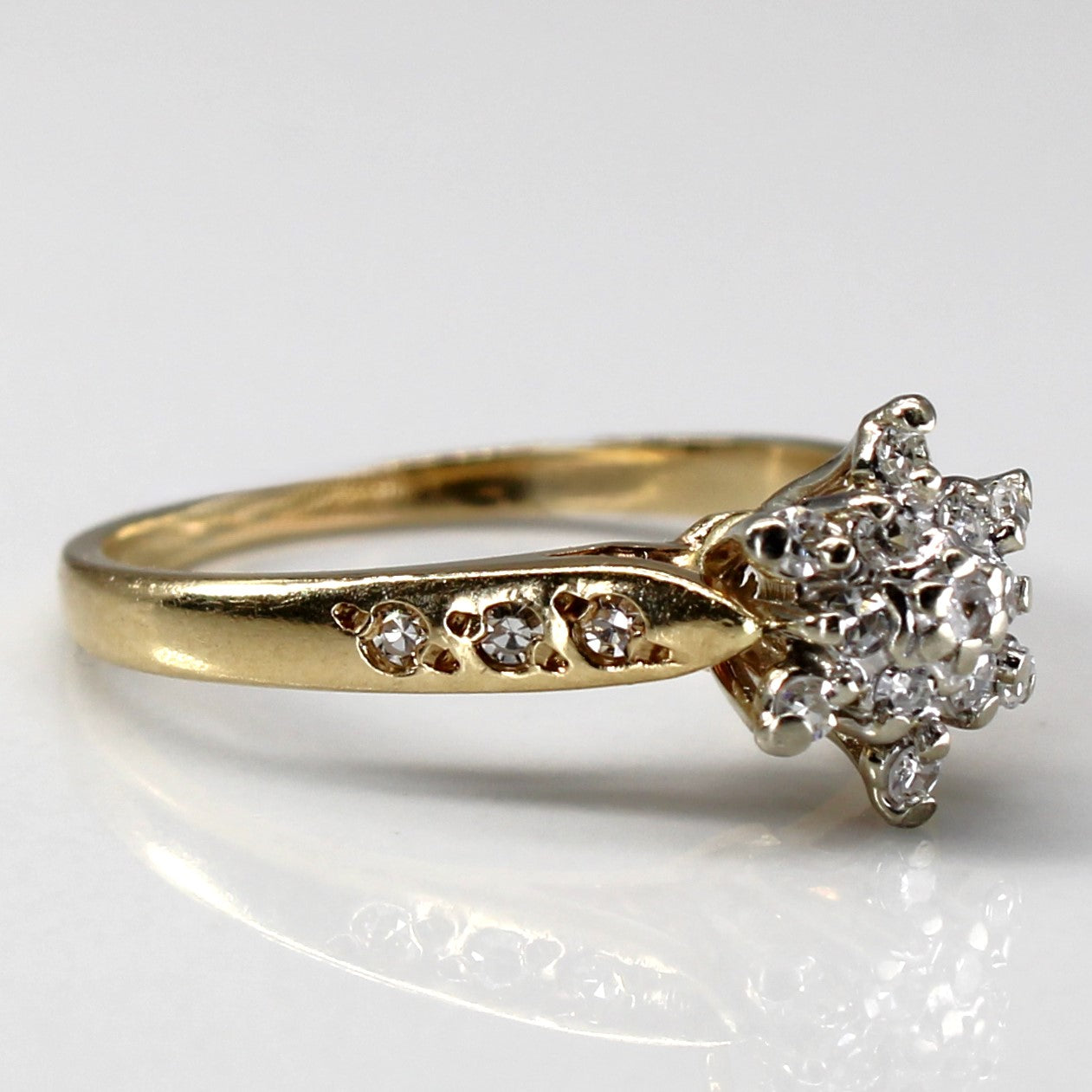 Cluster Diamond Cocktail Ring | 0.16ctw | SZ 4.75 |