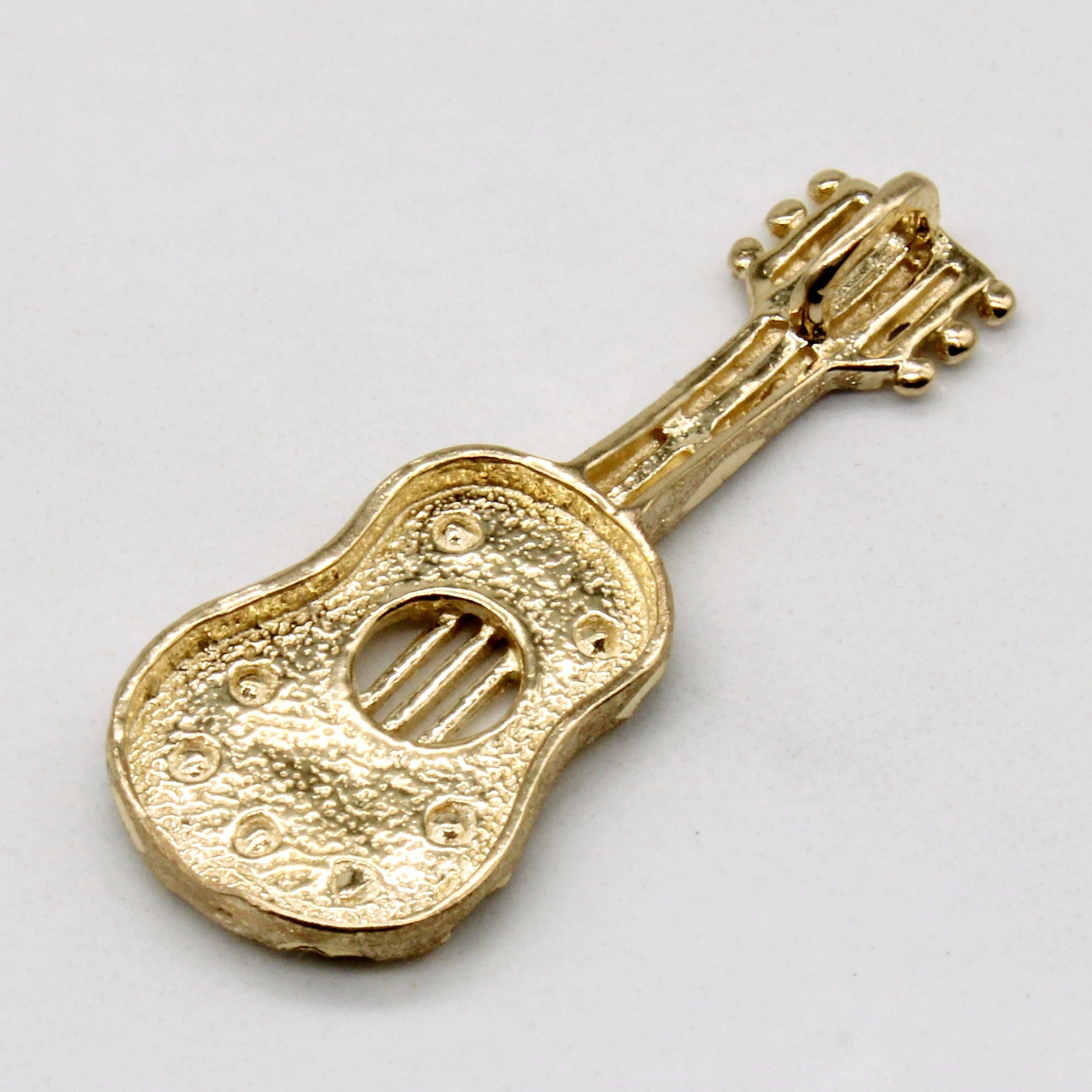 10k Yellow Gold Guitar Pendant