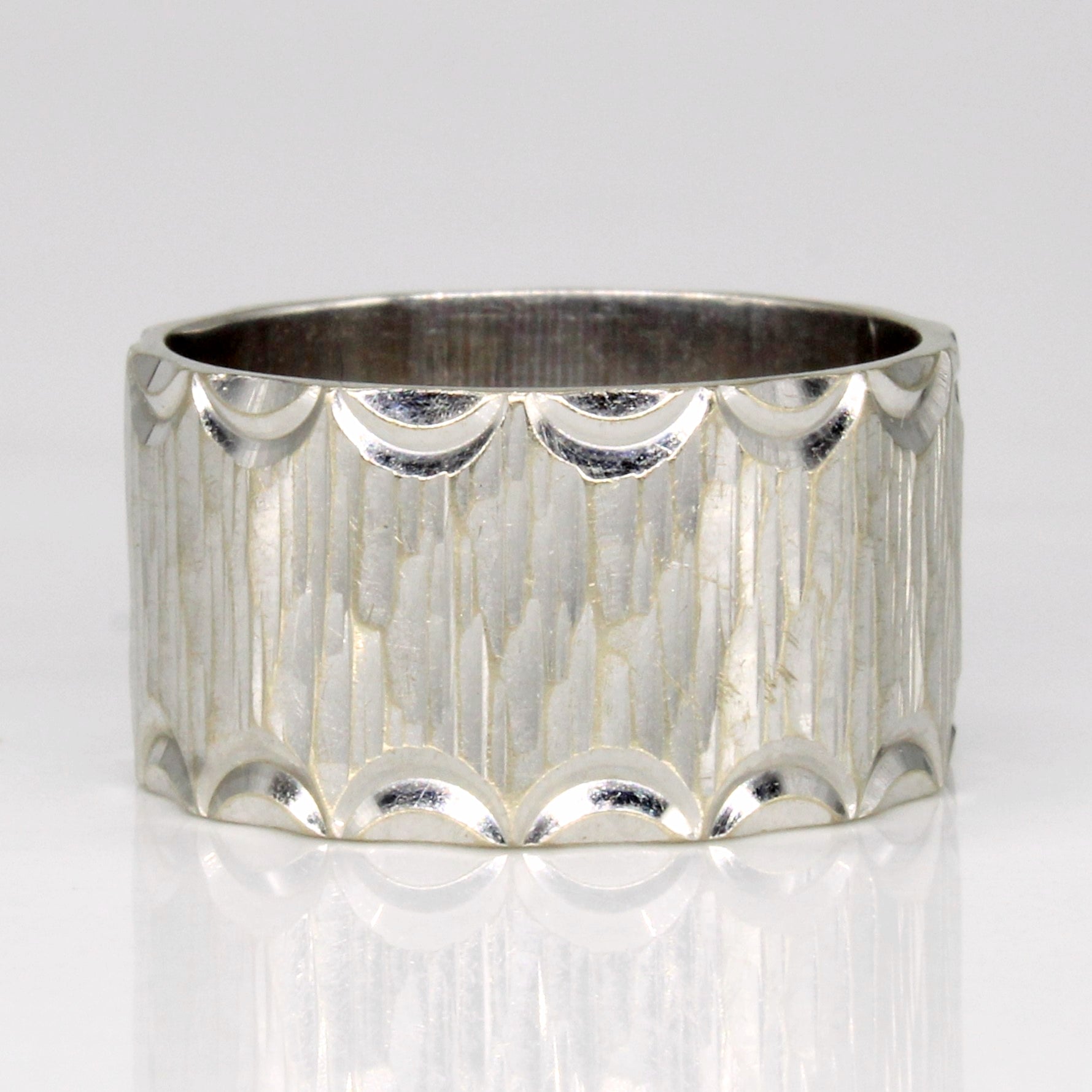 1972 London 18k White Gold Ring | SZ 6.25 |