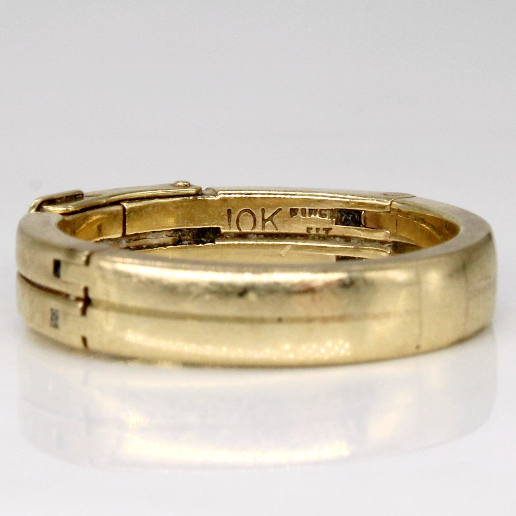 10k Yellow Gold Hinge Ring | SZ 6.5 |