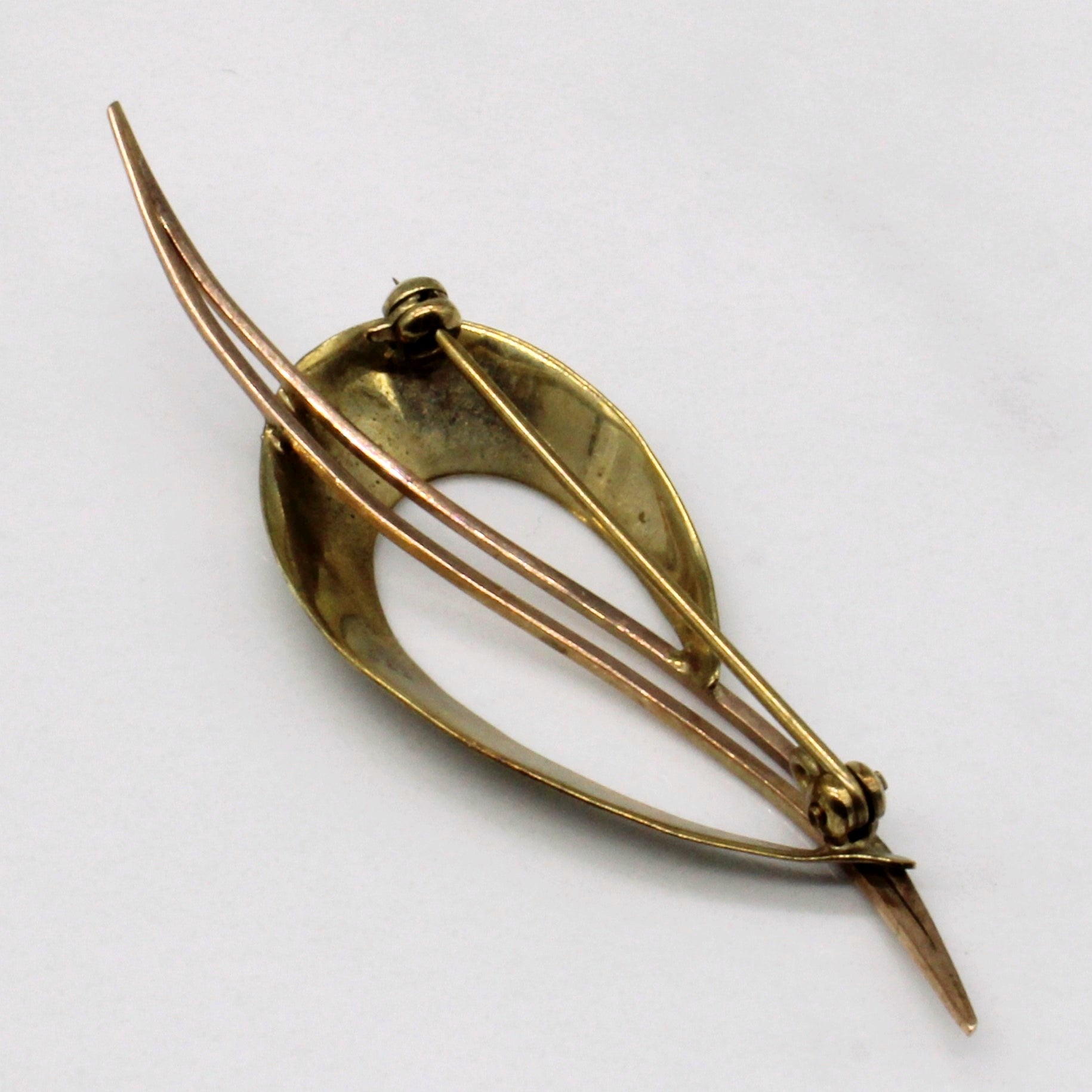 8k Two Toned Gold Brooch
