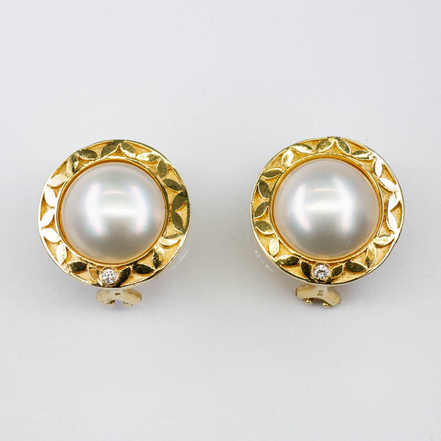 Mabe Pearl & Diamond Hoop Earrings | 8.00ctw, 0.04ctw |