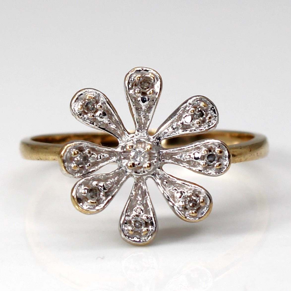 Flower Design Diamond Ring | 0.09ctw | SZ 7 |