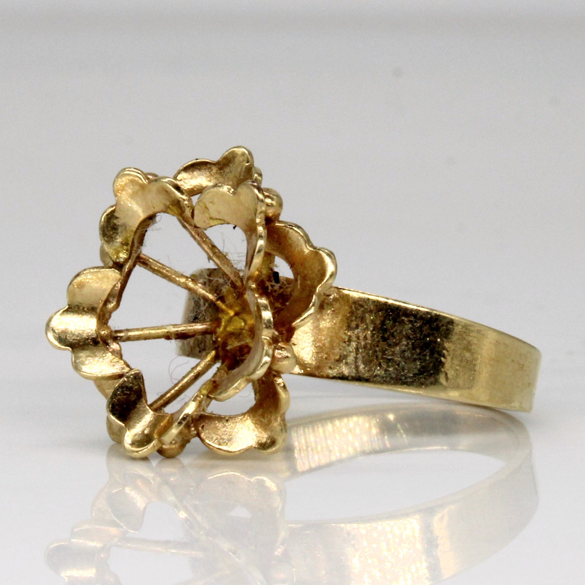 14k Yellow Gold Floral Ring | SZ 6.75 |