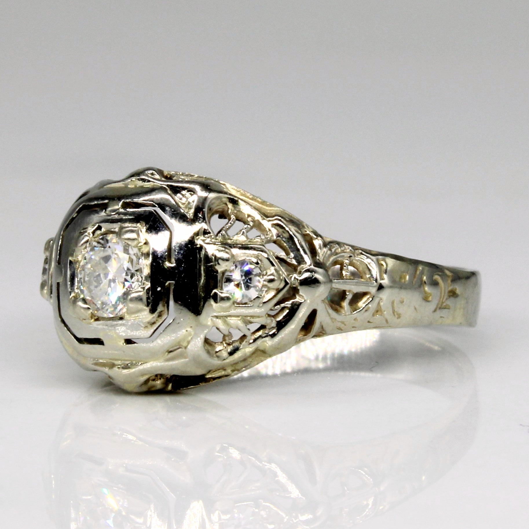 Art Deco Diamond Engagement Ring | 0.25ctw | SZ 5.5 |