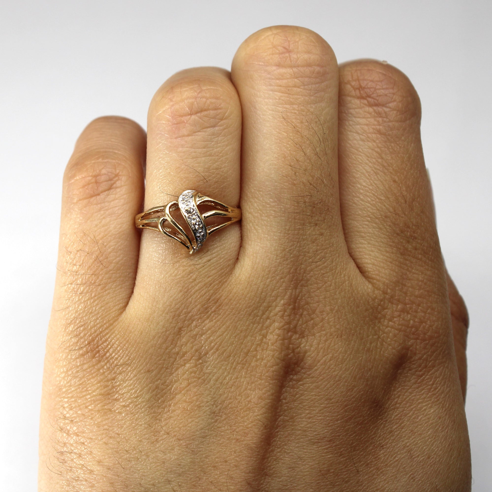 Textured Diamond Ring | 0.04ctw | SZ 6.25 |