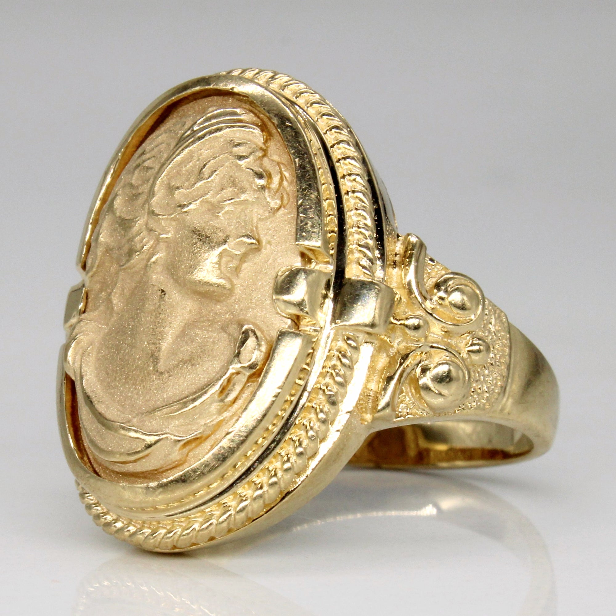 10k Yellow Gold Portrait Ring | SZ 7.75 |