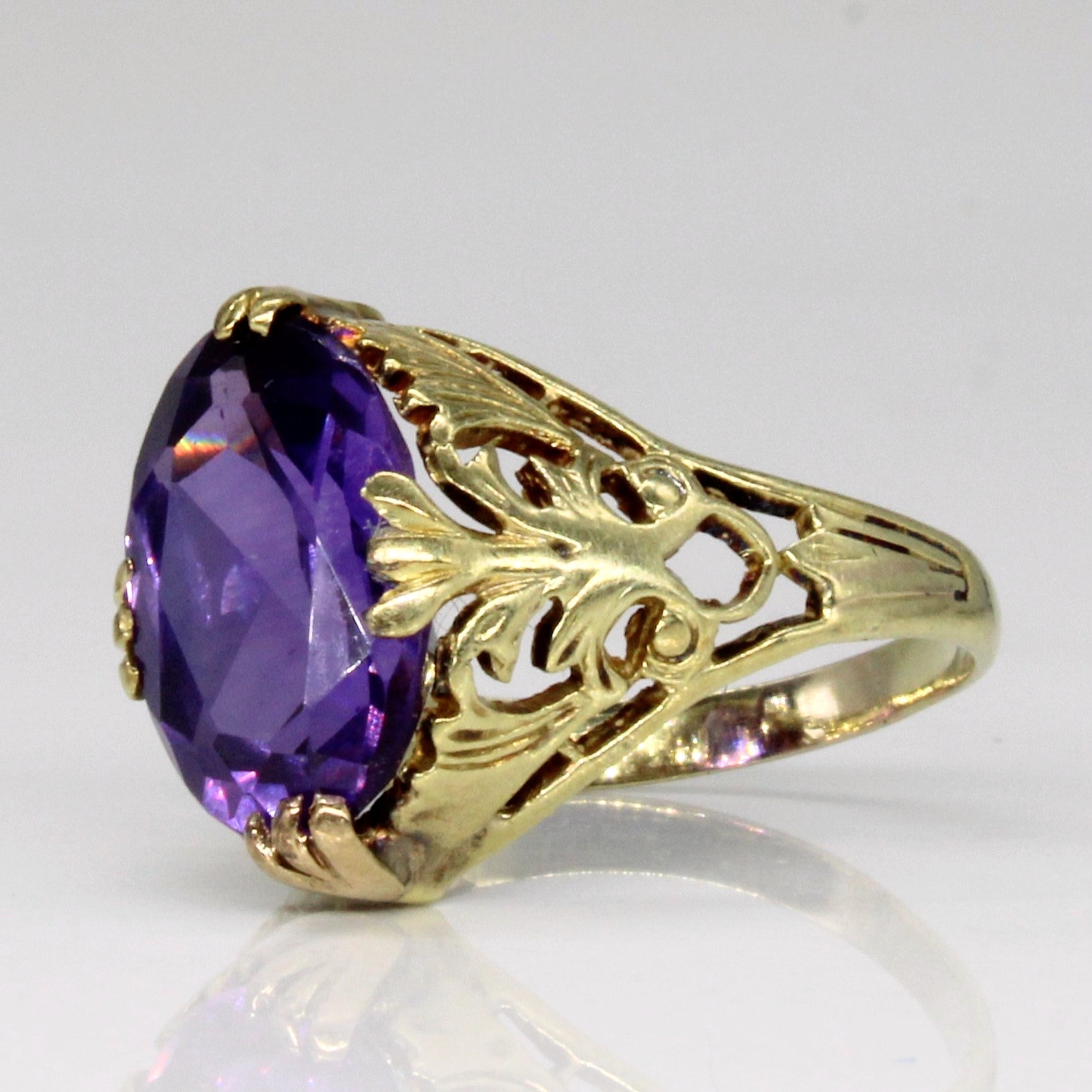 Synthetic Purple Sapphire Cocktail Ring | 3.50ct | SZ 4.75 |