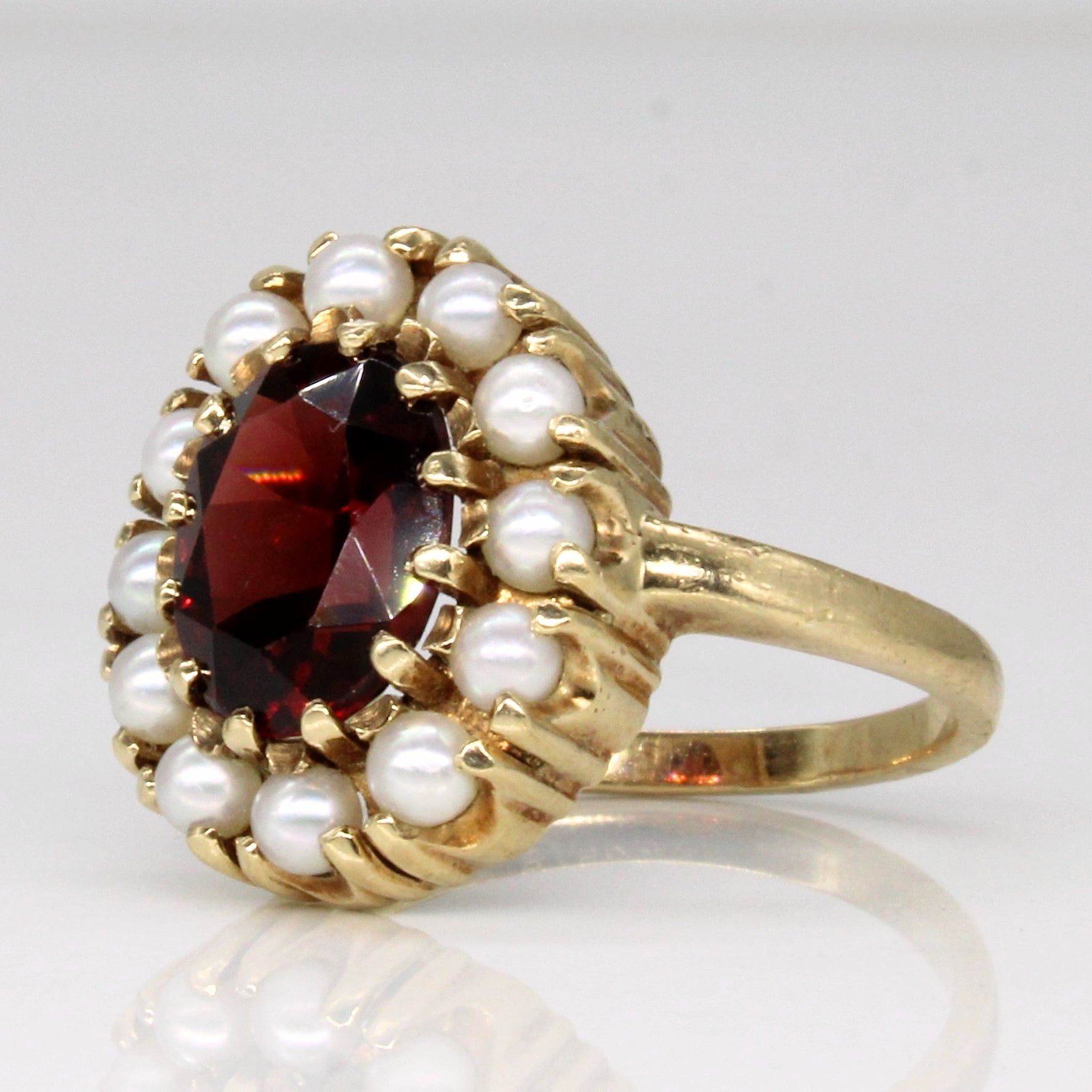 Garnet & Pearl Cocktail Ring | 3.10ct | SZ 7 |