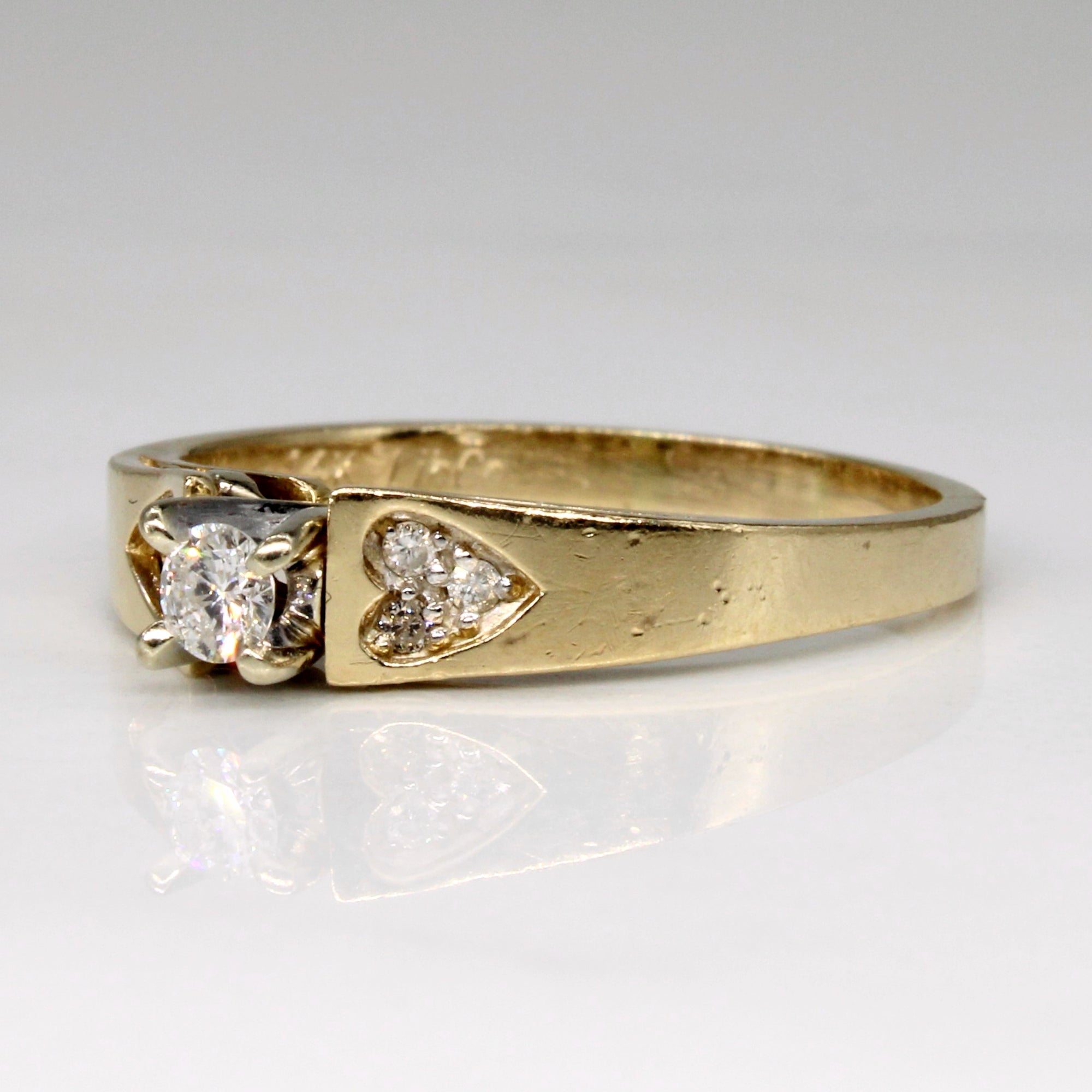 Three Stone Diamond Ring | 0.15ctw | SZ 8 |