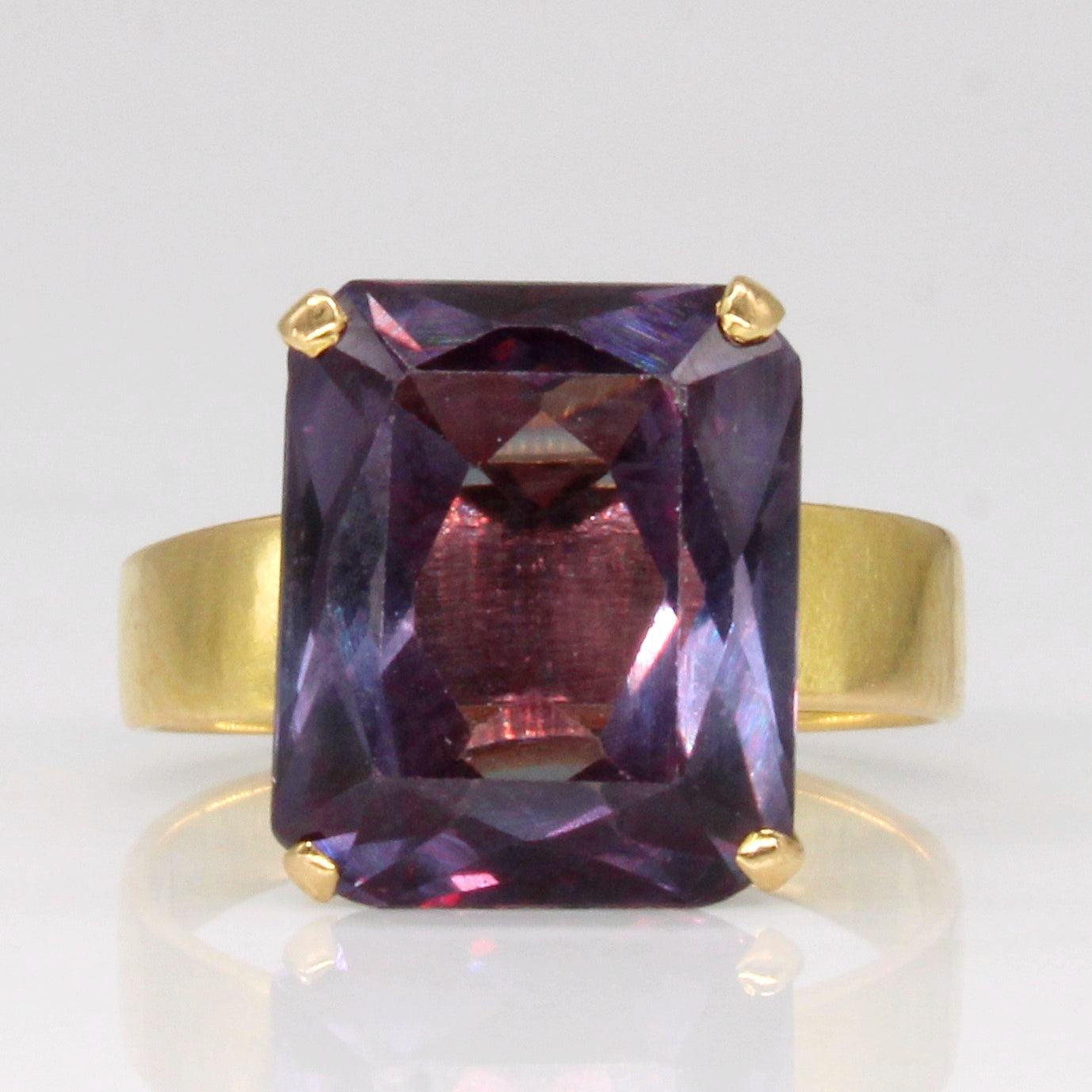 Synthetic Colour Change Sapphire Cocktail Ring | 6.85ct | SZ 4.75 |