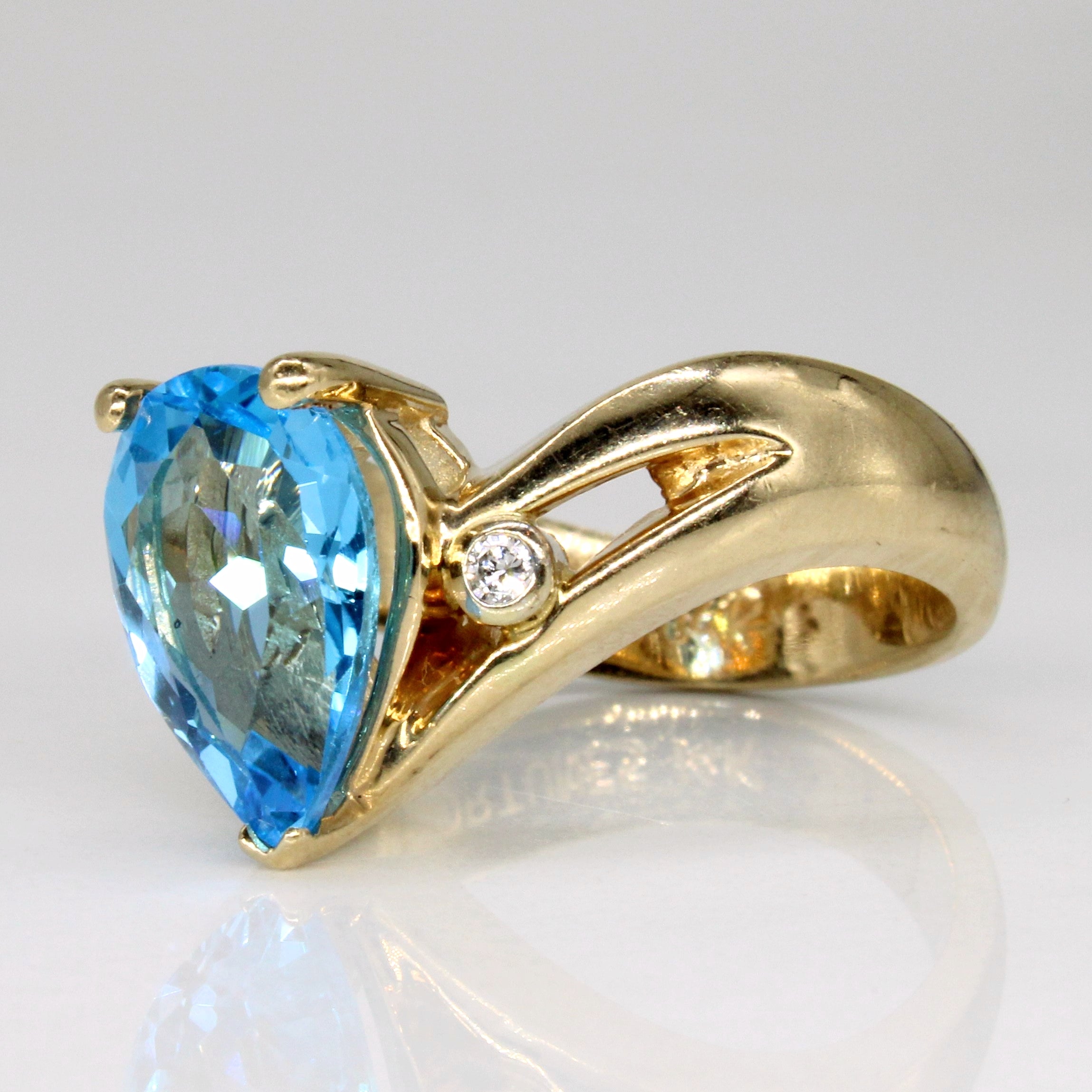 Blue Topaz & Diamond Cocktail Ring | 3.10ct, 0.03ct | SZ 7 |