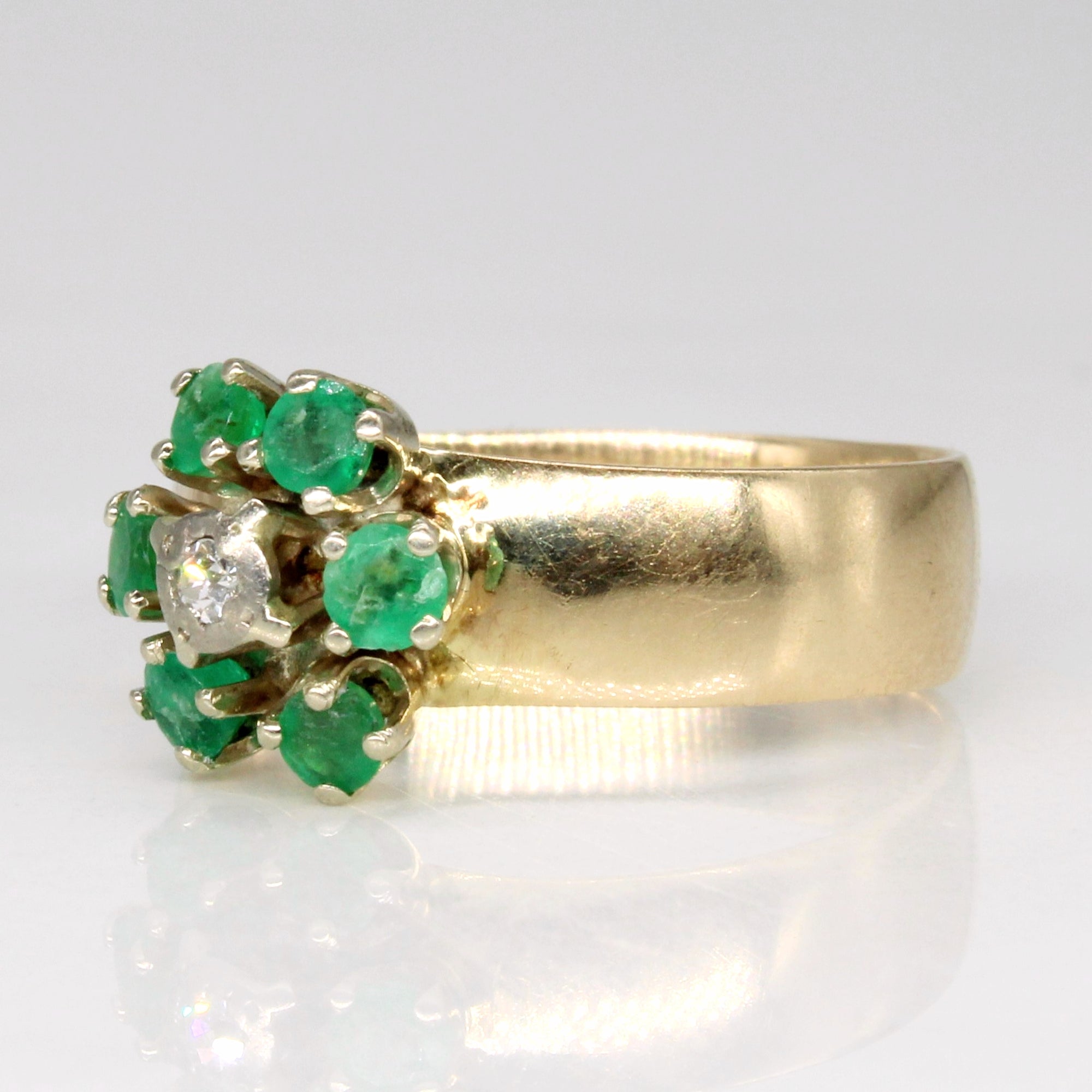 Emerald & Diamond Flower Ring | 0.36ctw, 0.02ct | SZ 7 |