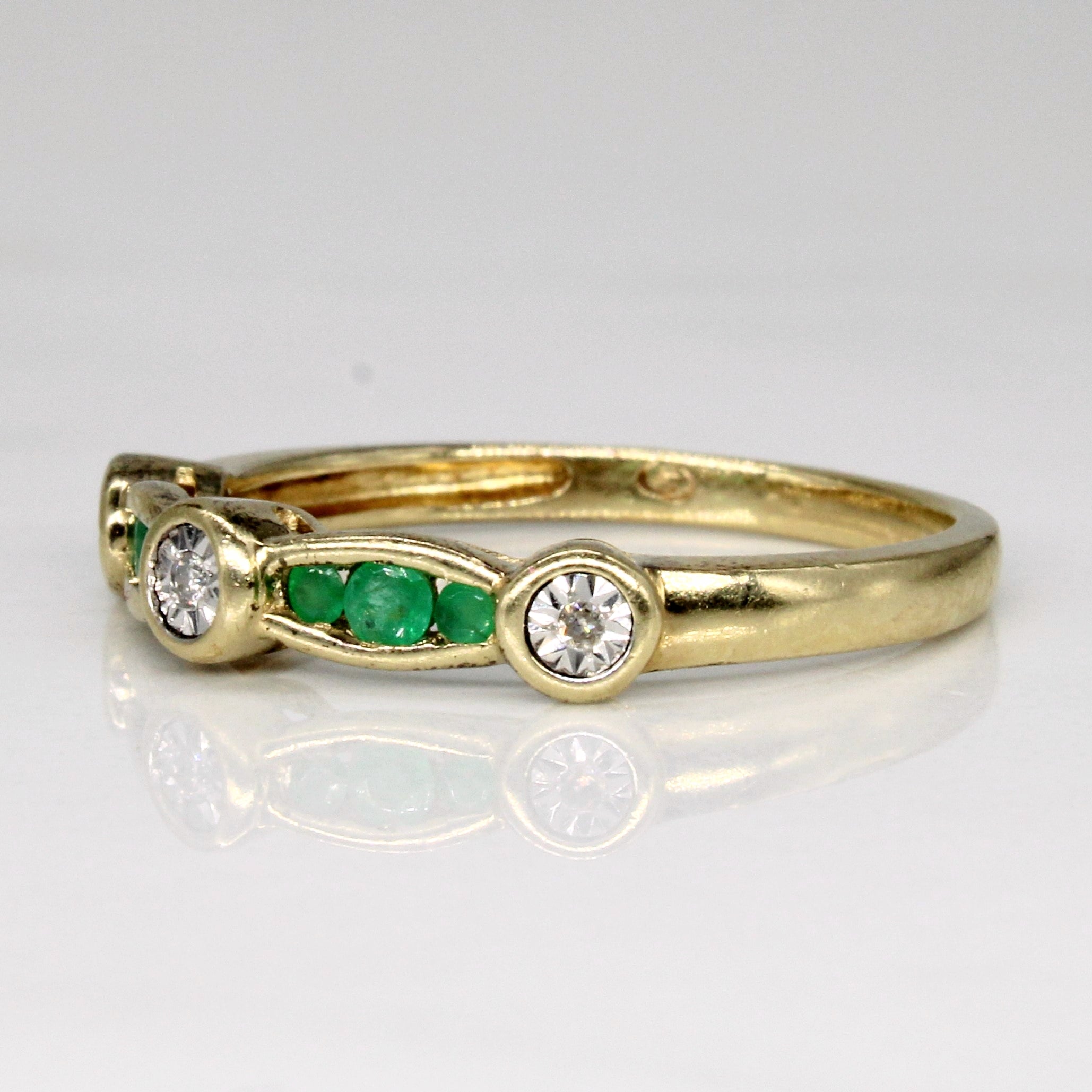 Emerald & Diamond Ring | 0.08ctw, 0.03ctw | SZ 7 |