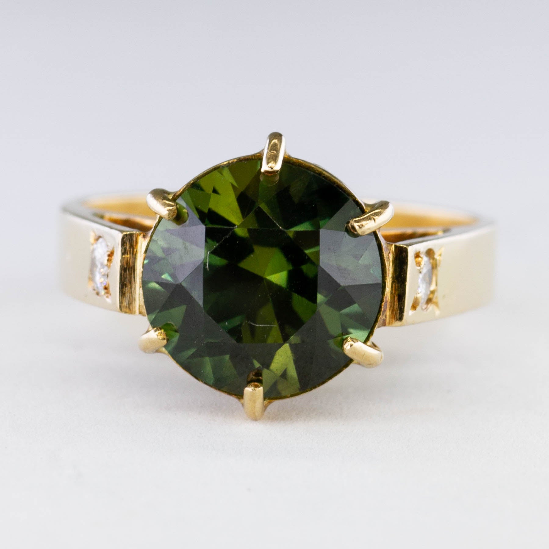 Green Sapphire & Diamond Cocktail Ring | 5.20ct, 0.12ctw | SZ 7 |