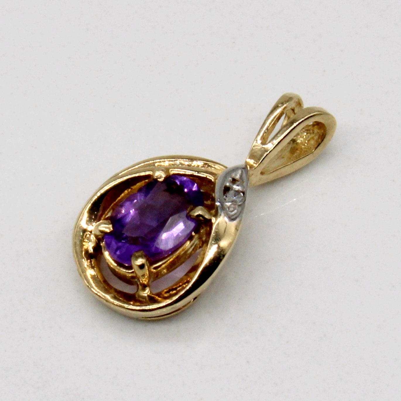 Amethyst & Diamond Pendant | 0.37ct, 0.01ct |