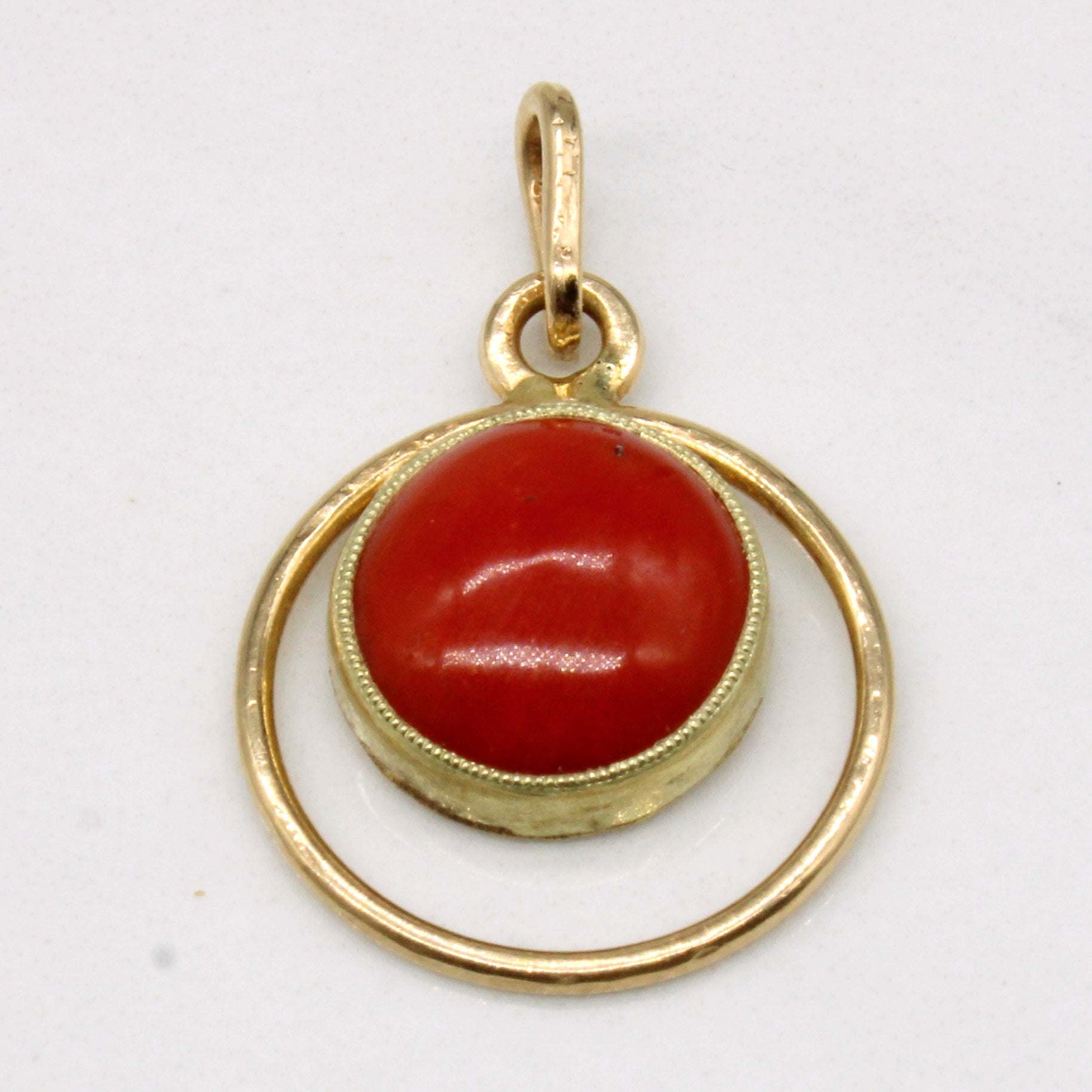 Pendentif corail | 2,15 ct | 