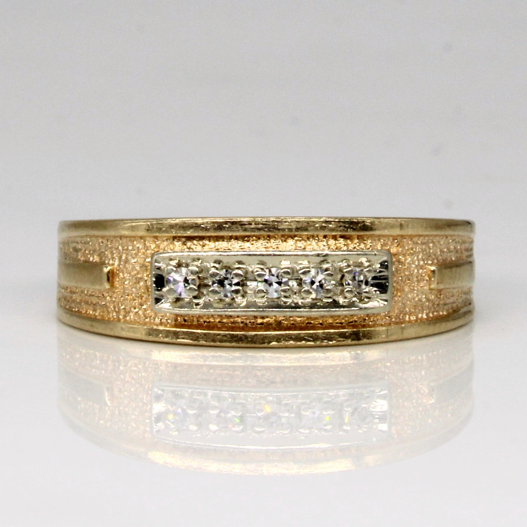Diamond Ring | 0.06ctw | SZ 9.5 |