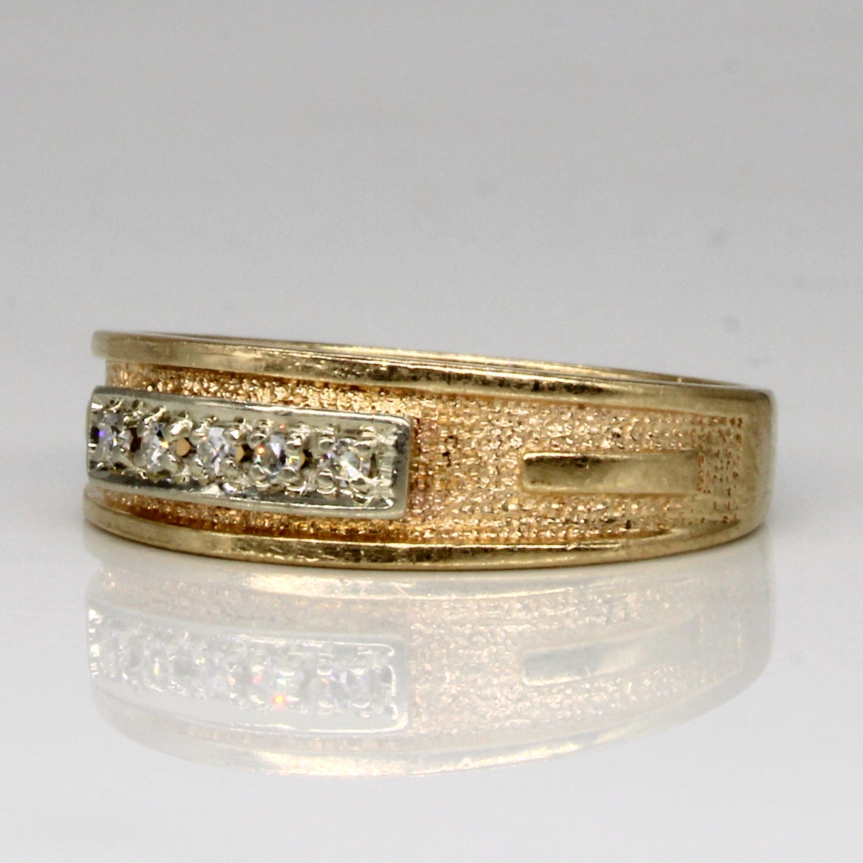 Diamond Ring | 0.06ctw | SZ 9.5 |