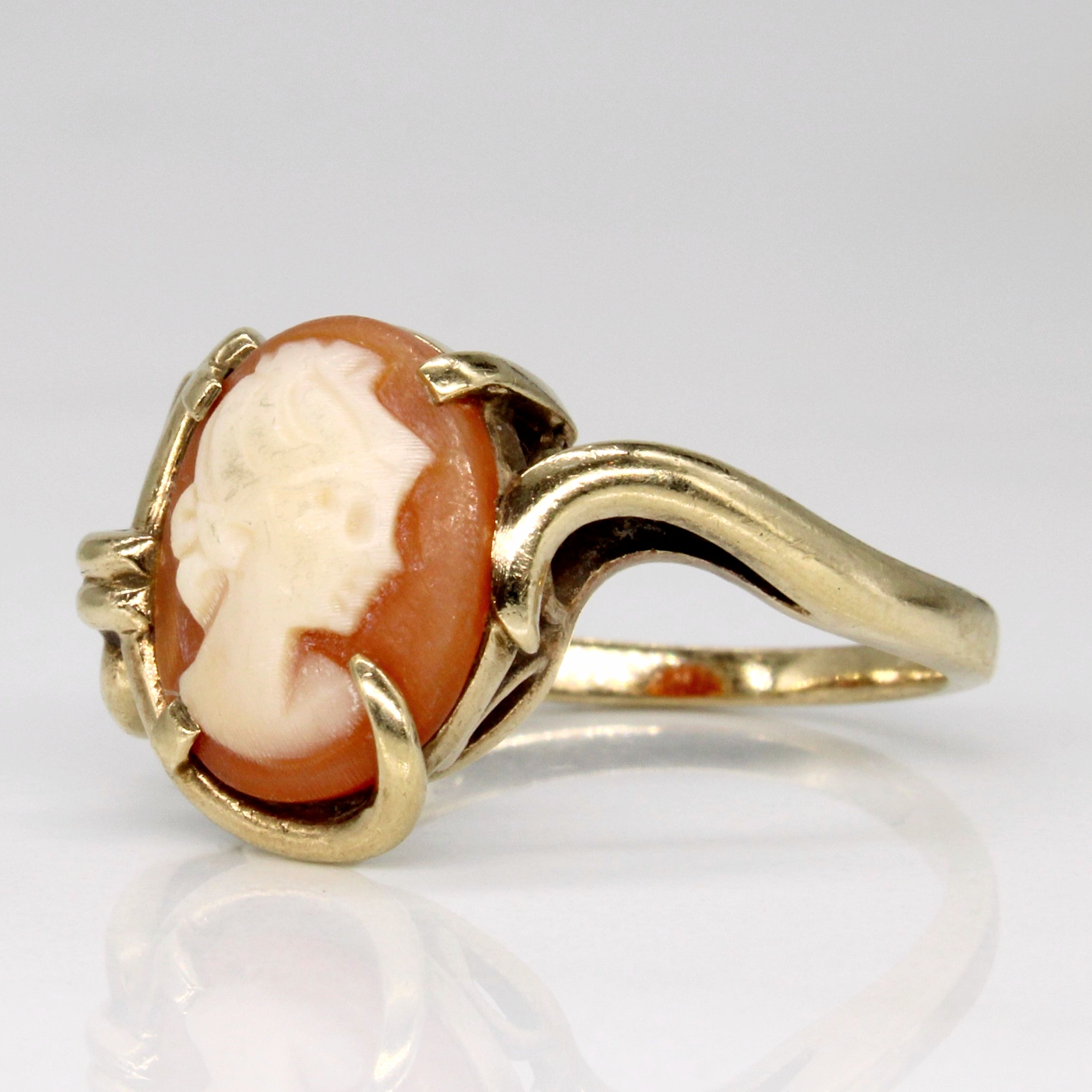 Shell Cameo Portrait Ring | 2.35ct | SZ 6.75 |