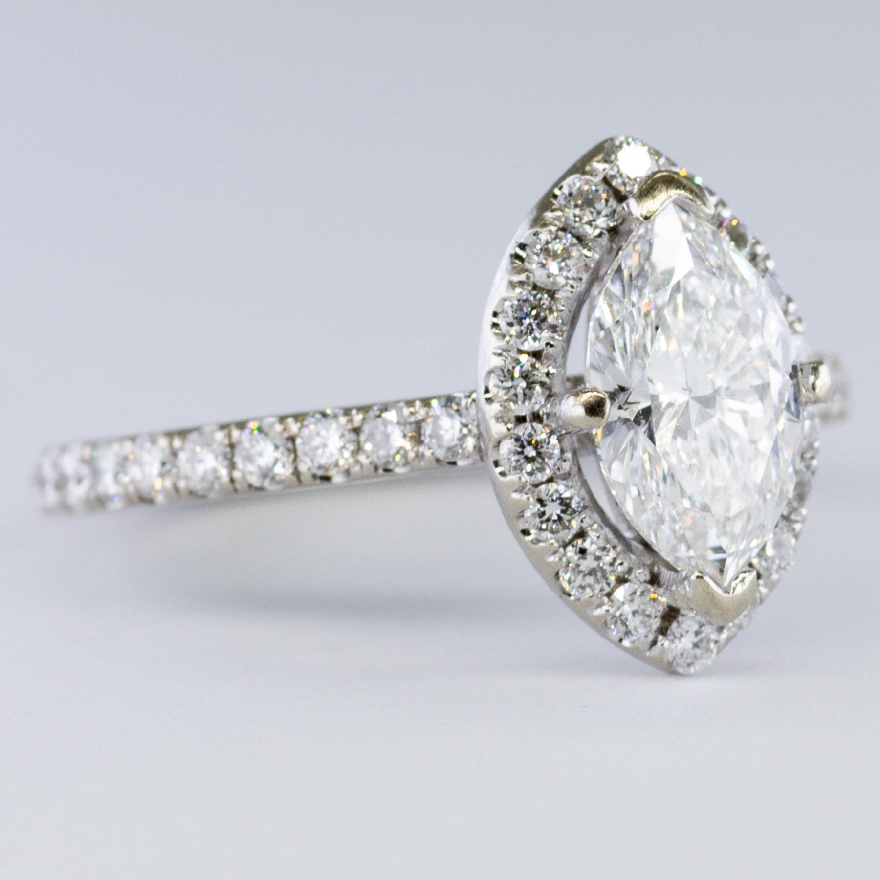 Bague de fiançailles en diamant taille marquise certifié GIA | 1,48 ct | VS1 E | Taille 8,75 | 