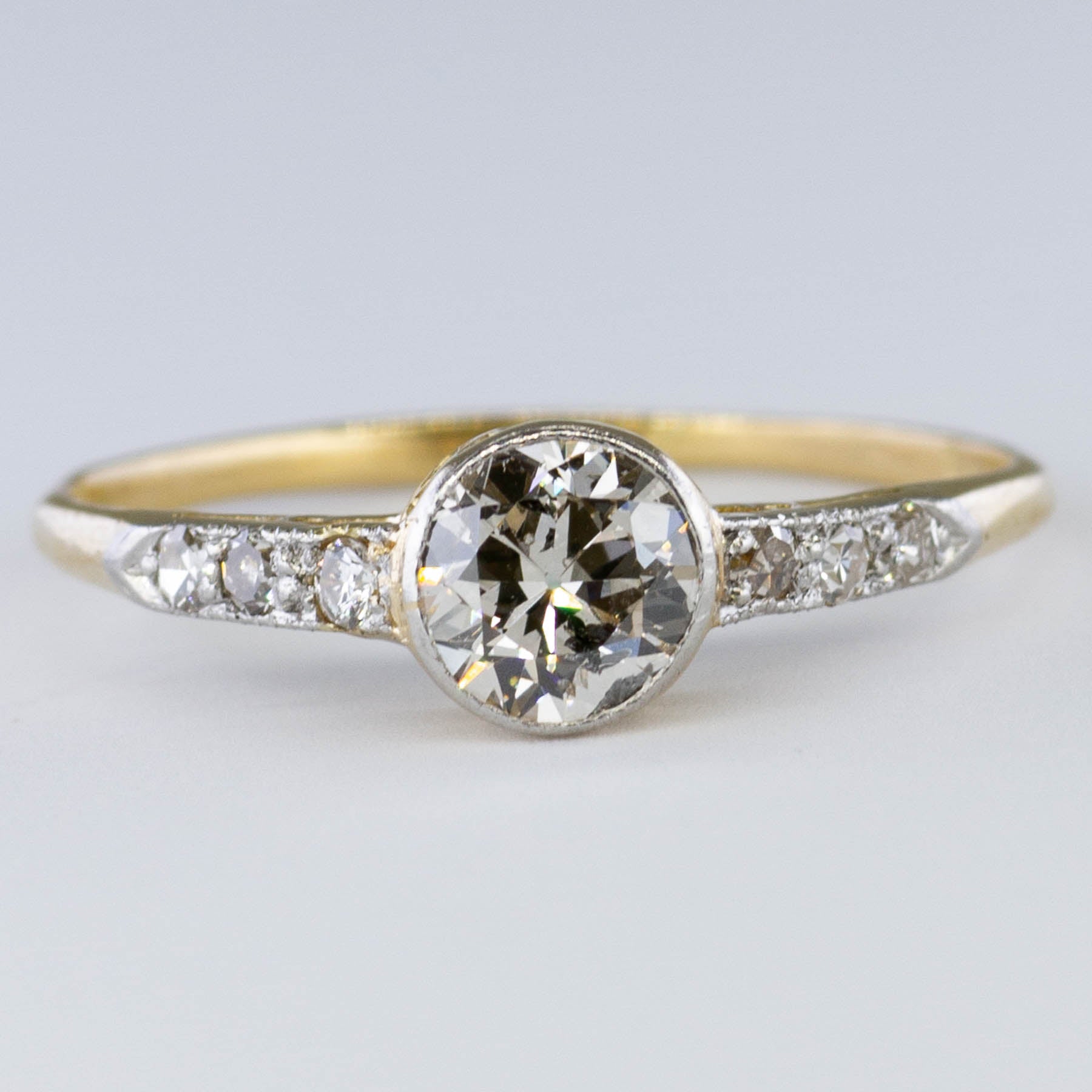 Bague Art Déco en or 18 carats et platine, diamant taille ancienne européenne | 0,66 ct | Taille 7,5 |