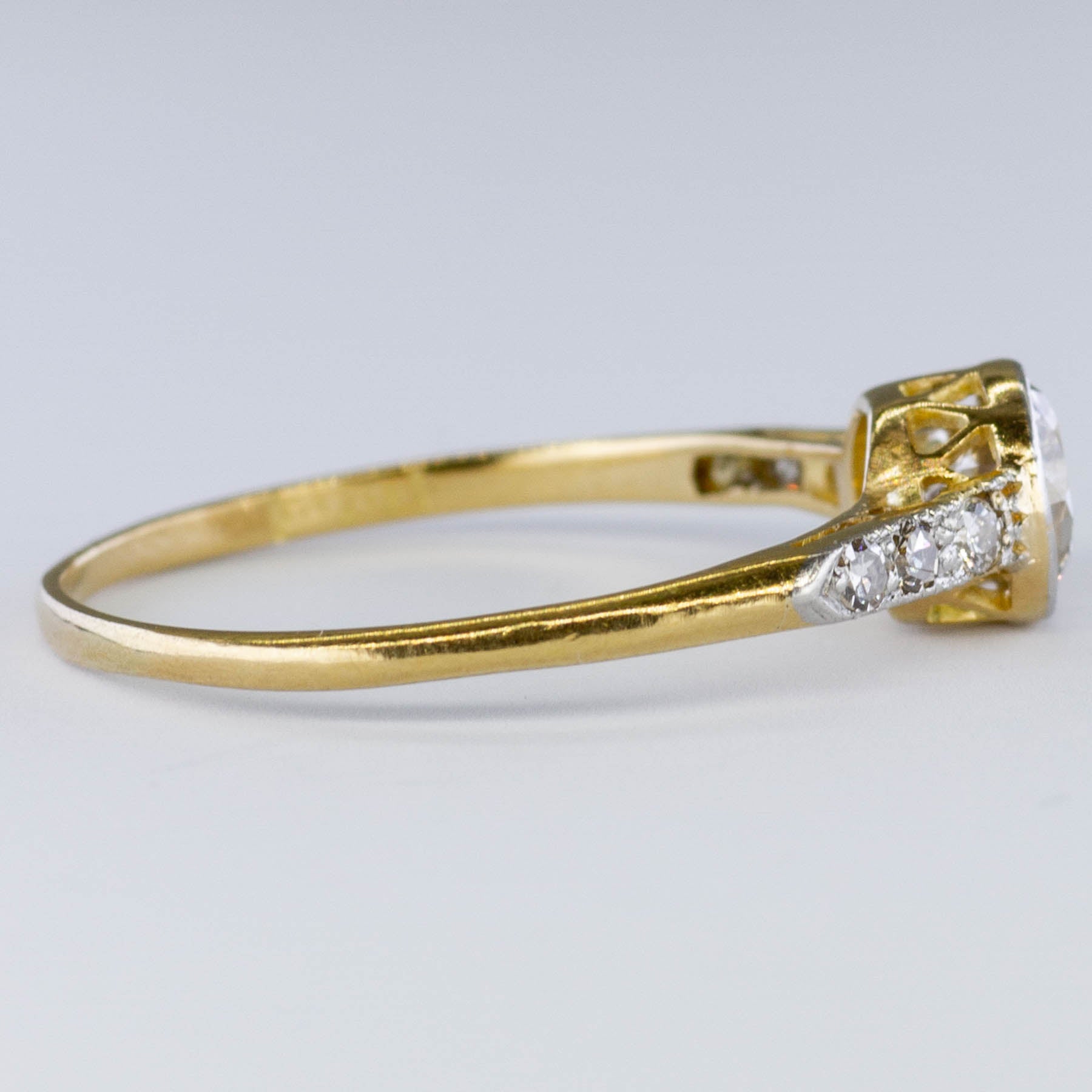 Bague Art Déco en or 18 carats et platine, diamant taille ancienne européenne | 0,66 ct | Taille 7,5 |