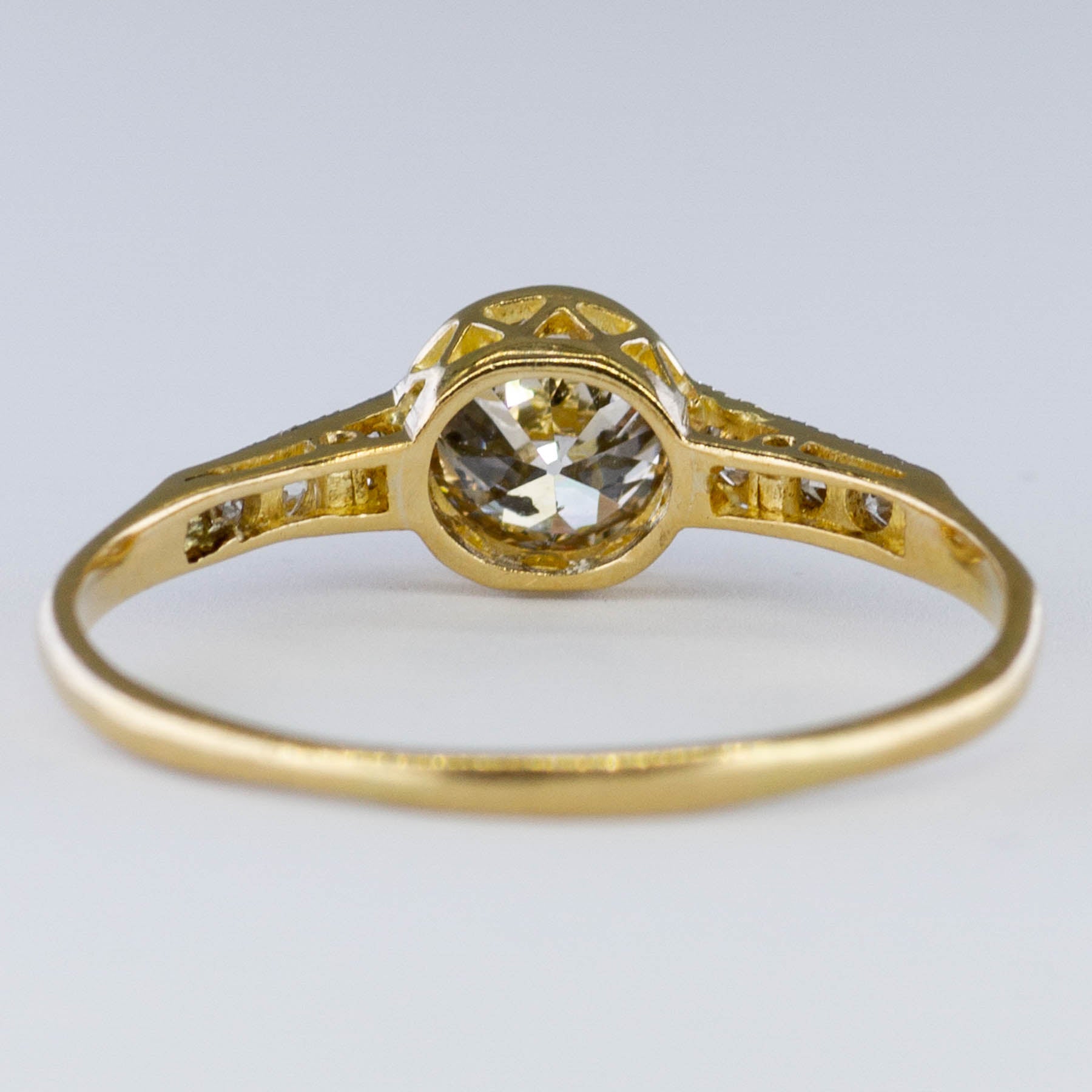 Bague Art Déco en or 18 carats et platine, diamant taille ancienne européenne | 0,66 ct | Taille 7,5 |