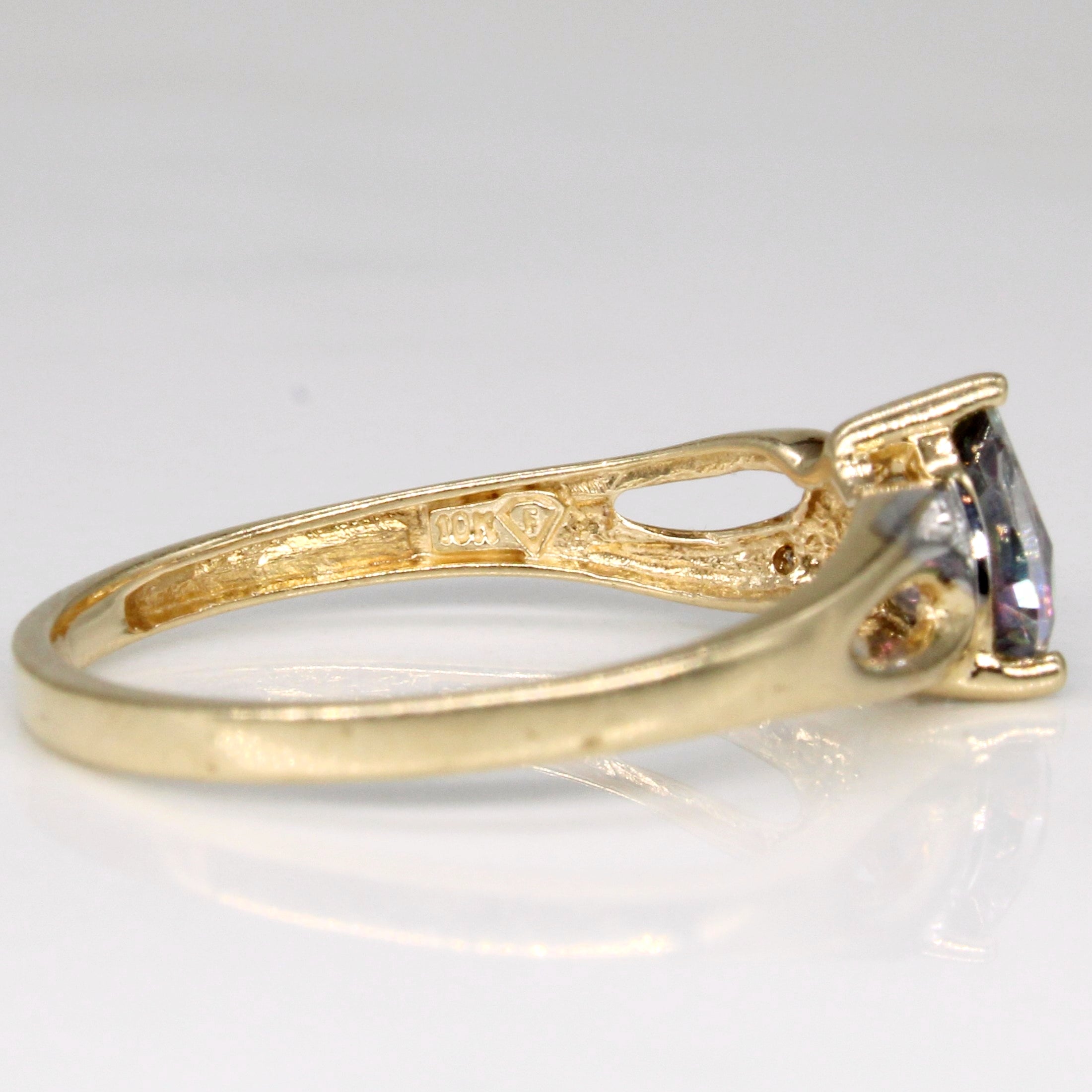Bague cocktail en topaze mystique et diamants | 0,85 ct, 0,01 ct au total | Taille 6,75 | 