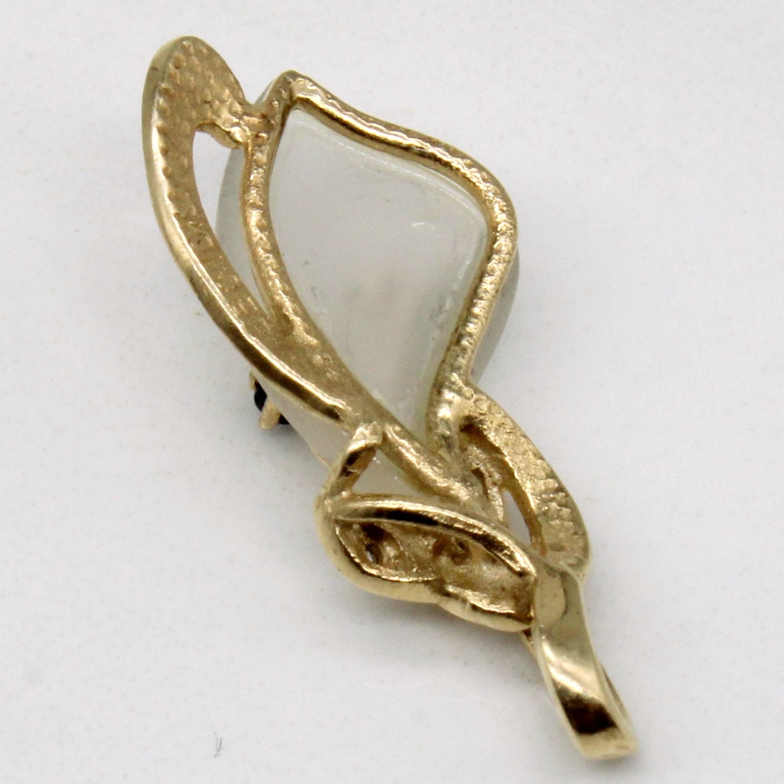 Sapphire & Diamond Lucite Pendant | 0.04ctw, 0.02ctw |