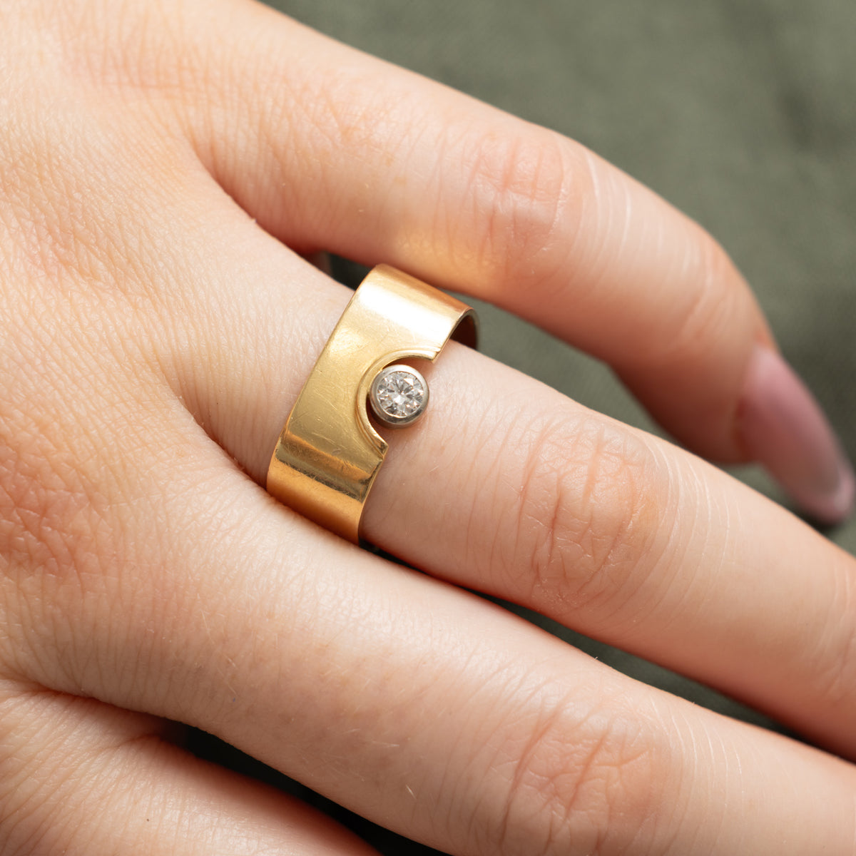 18k Solitaire Diamond Soft-Square Ring | 0.15ct | SZ 8.5