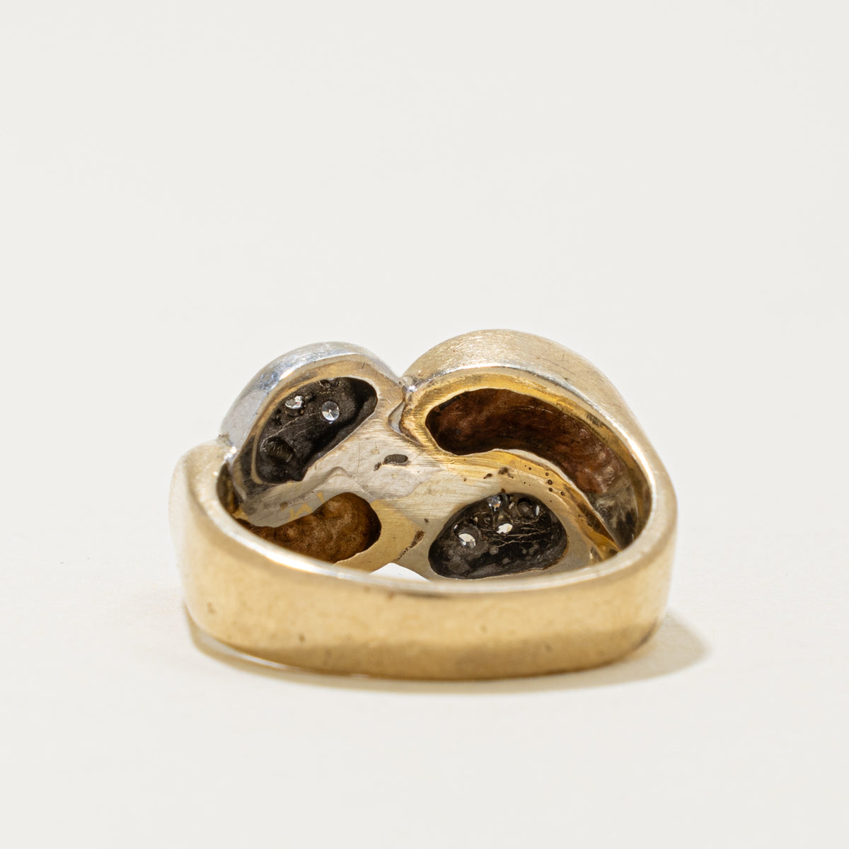 10k Diamond Textured Wave Ring | 0.35ctw | SZ 7