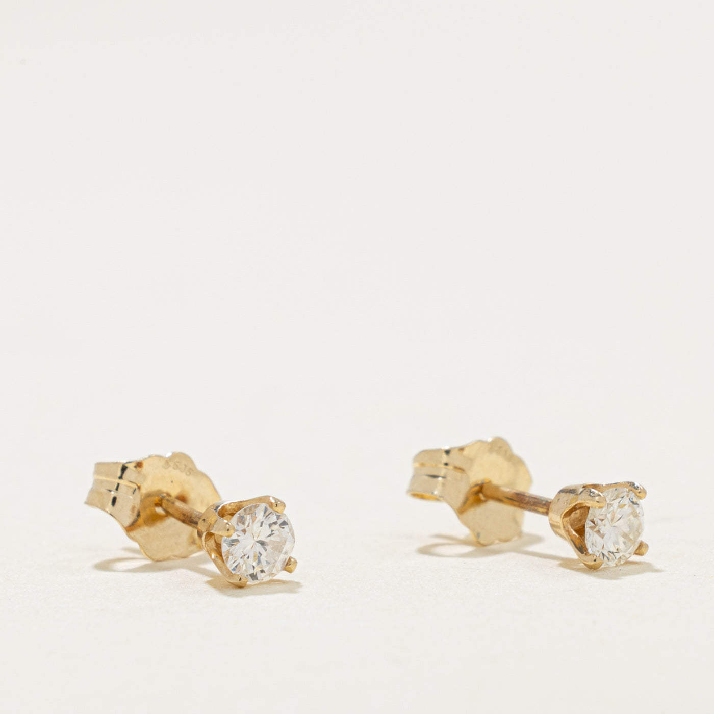 14k Round Brilliant Diamond Stud Earrings | 0.55ctw