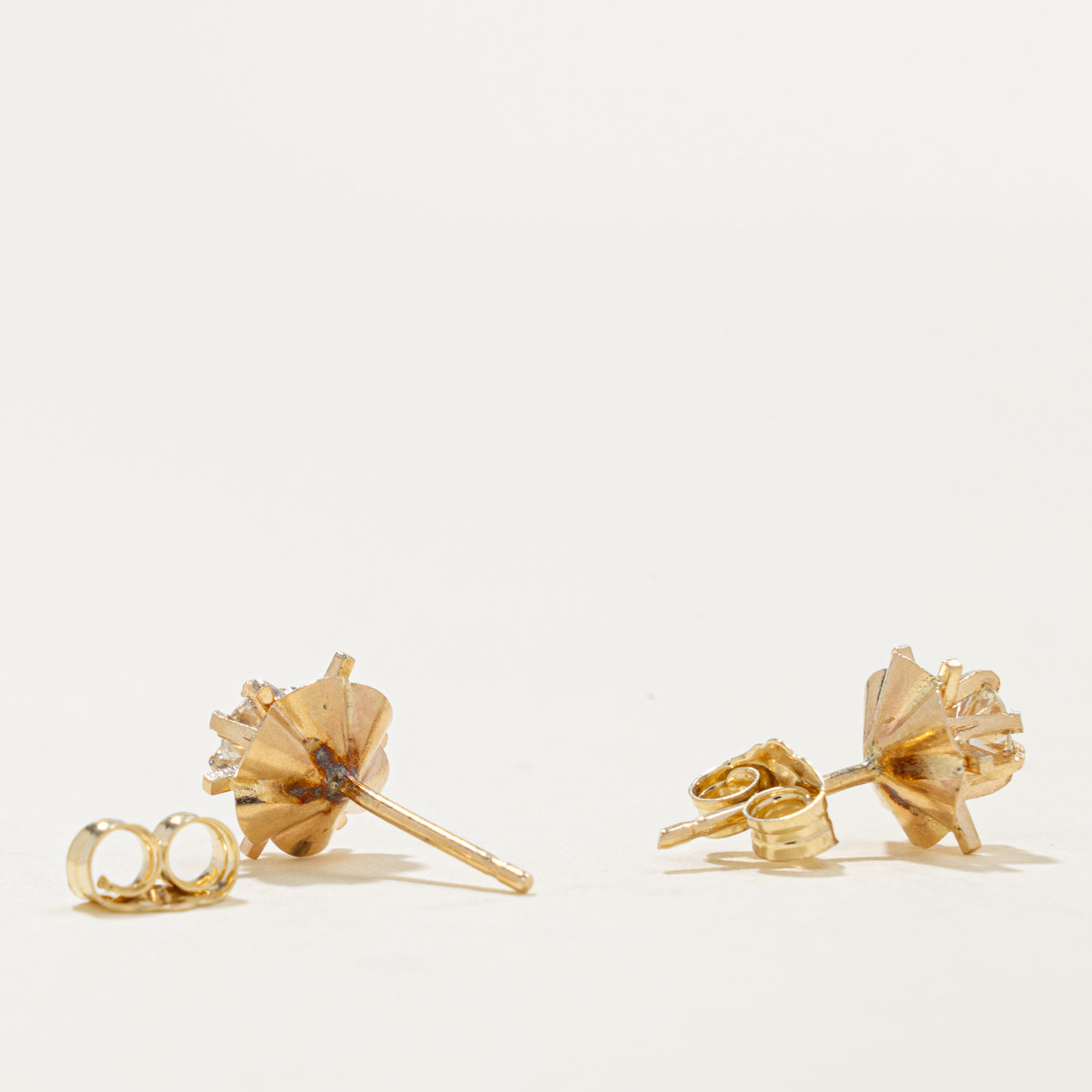 14k Diamond Floral Stud Earrings | 0.22ctw