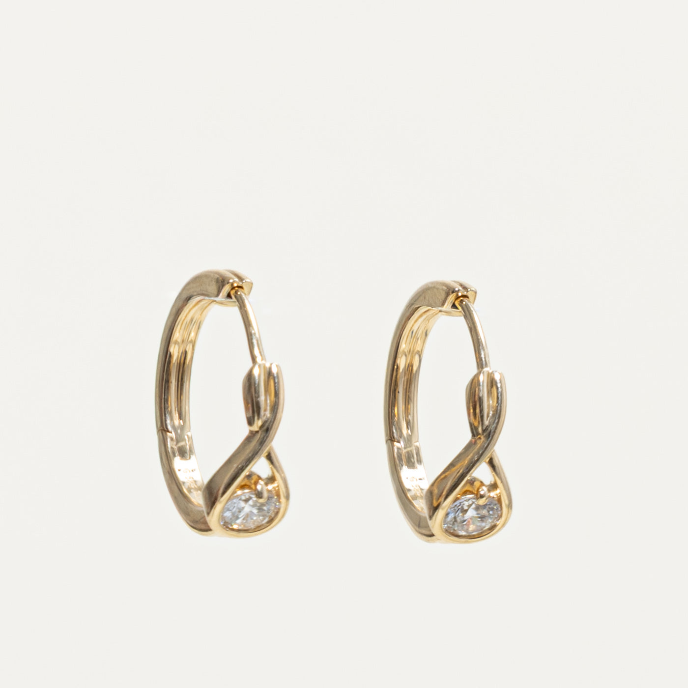 14k Solitaire Diamond Hoop Earrings | 1.0ctw VVS2/VS1 G/H