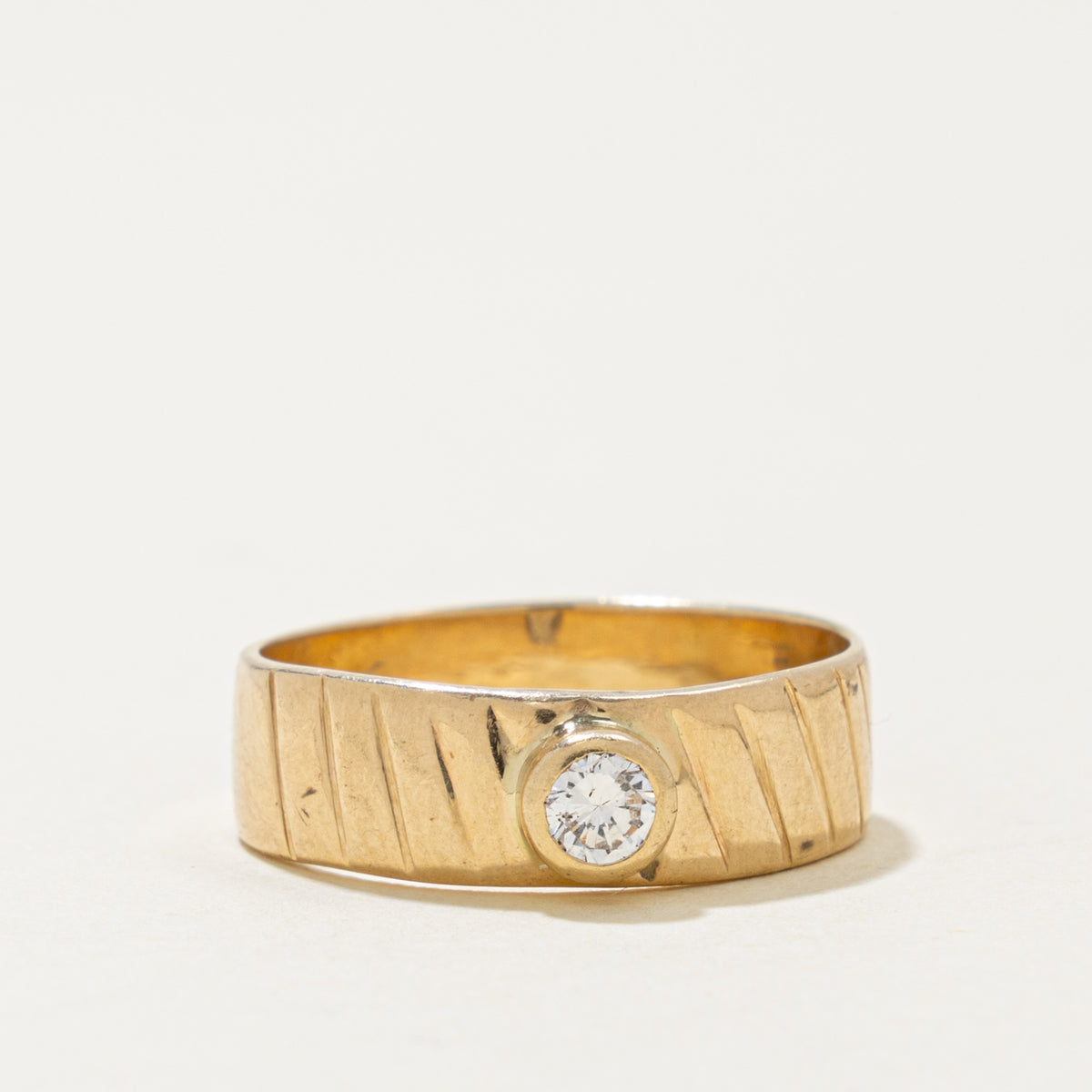 14k Bezel Set Diamond Grooved Band | 0.13ct | 6.0mm | SZ 7.75