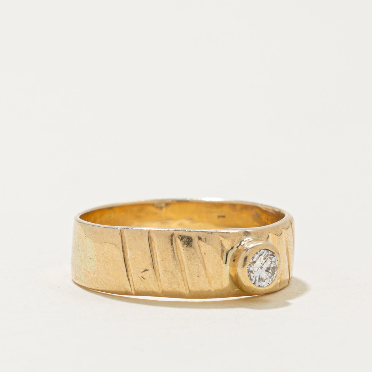 14k Bezel Set Diamond Grooved Band | 0.13ct | 6.0mm | SZ 7.75
