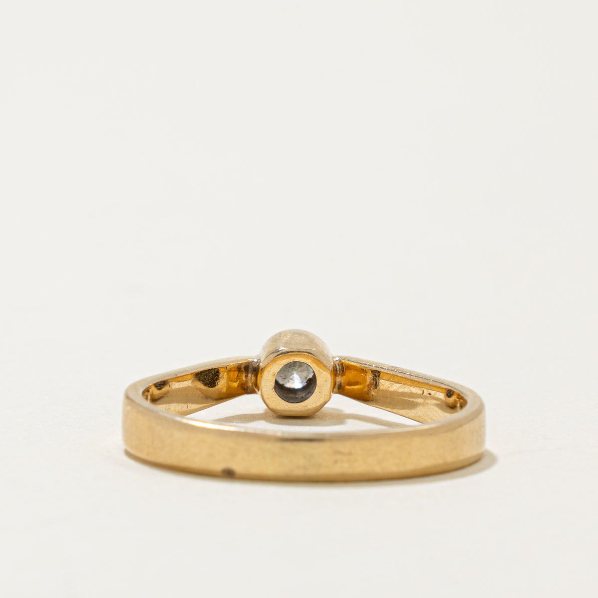 14k Solitaire Diamond Reverse Tapered Ring | 0.14ct | SZ 7