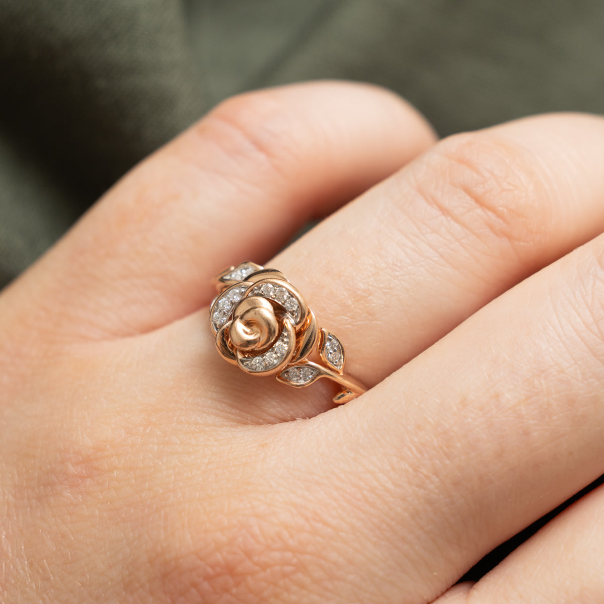 Disney'  Diamond Enchanted Rose Ring | 0.07ctw | SZ 7