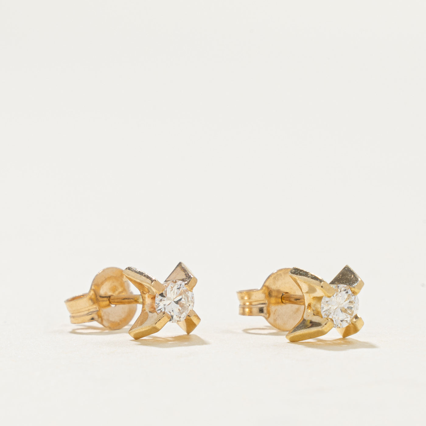 14k Diamond X Stud Earrings | 0.09ctw