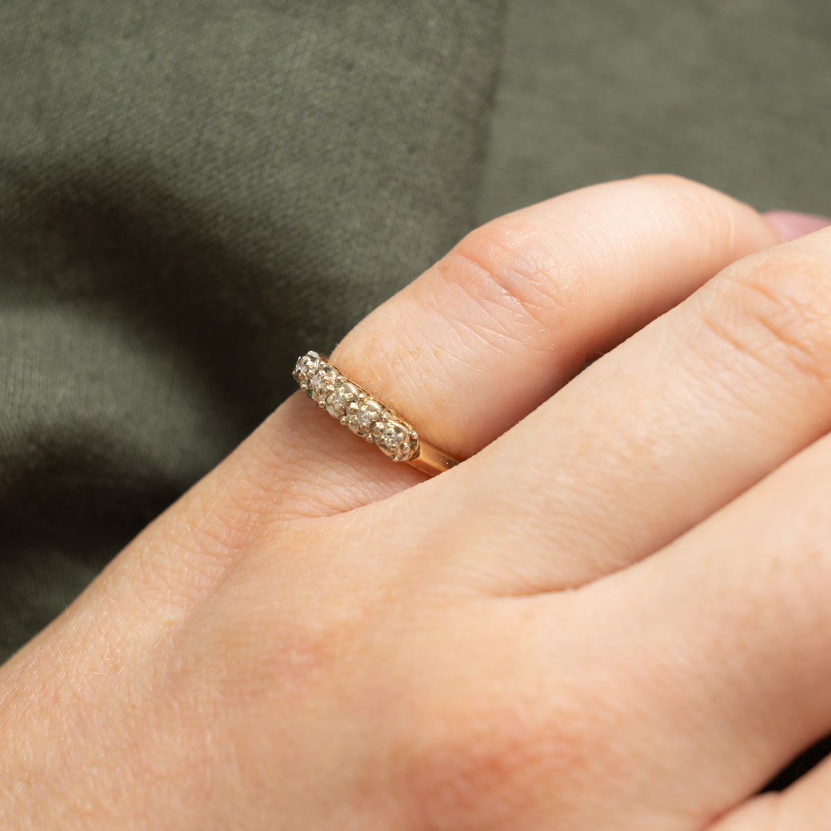 14k Illusion Set Five Stone Diamond Band | 0.02ctw | SZ 3.75