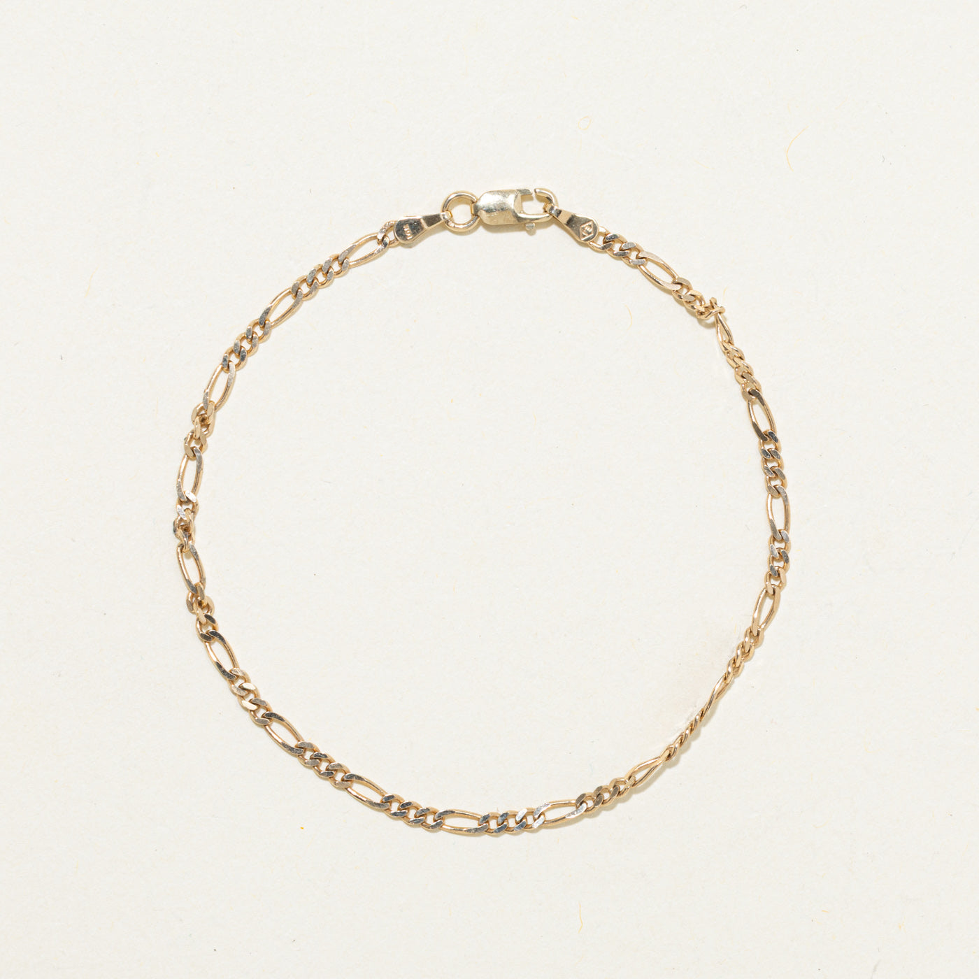 10k Yellow Gold Figaro Chain Bracelet | 7.25"