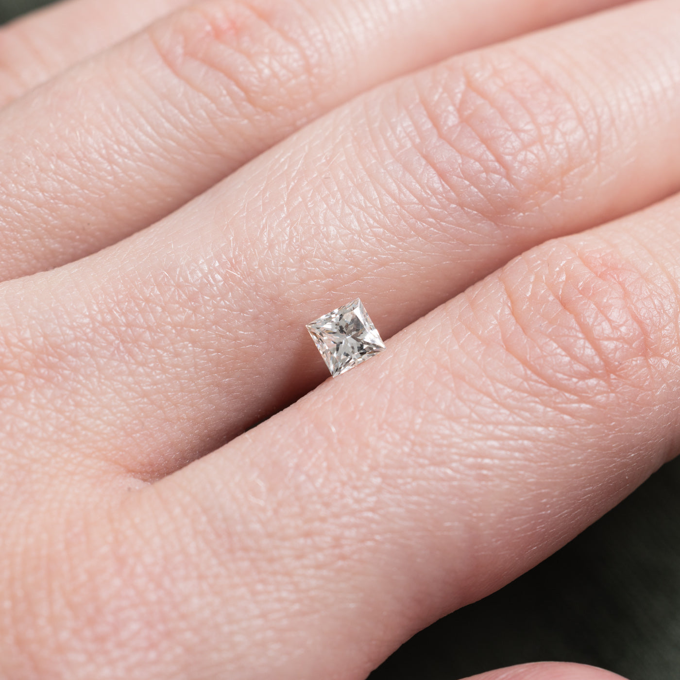 Diamant taille princesse non serti | 0,54 ct |